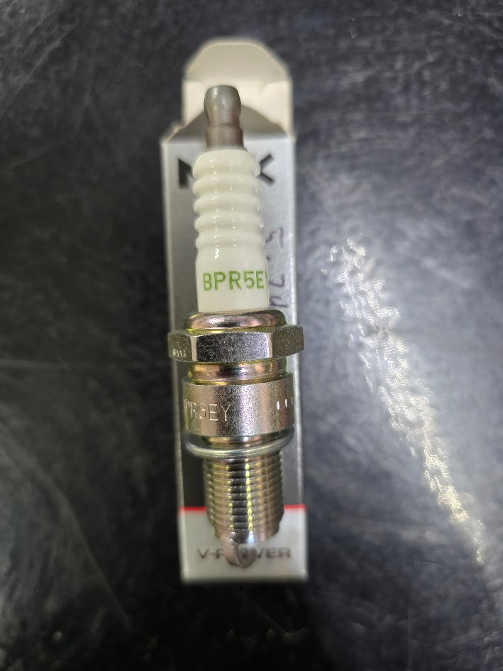 NGK BPR5EY Spark Plug 