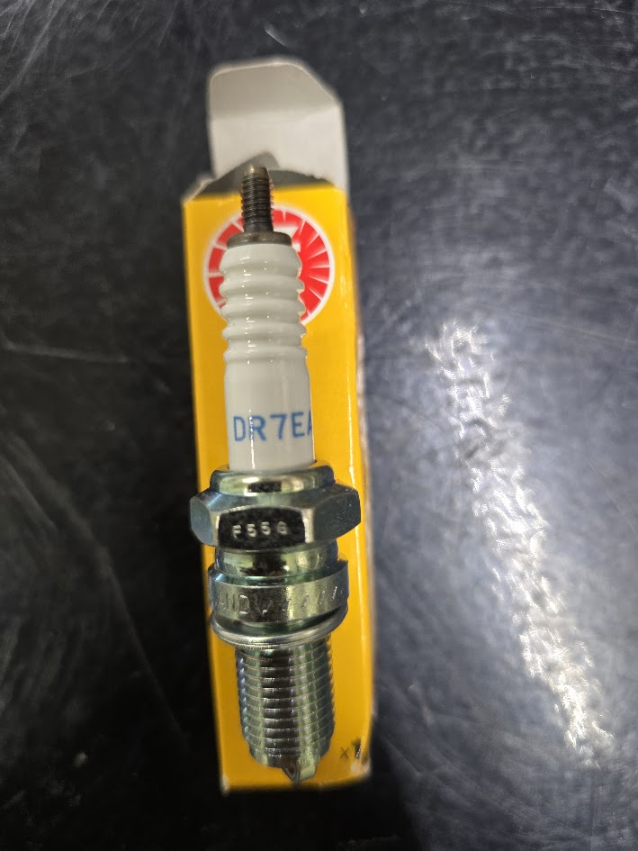 NGK  DR7E Spark Plug