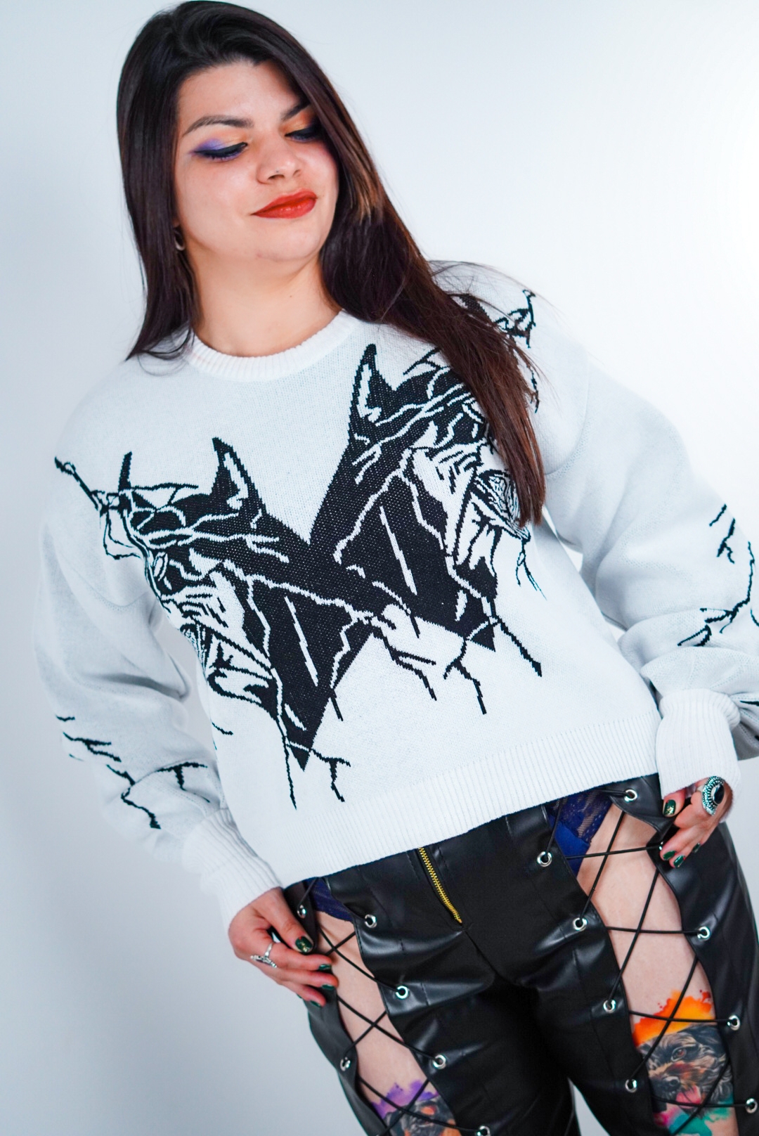 Suéter blanco gráfico