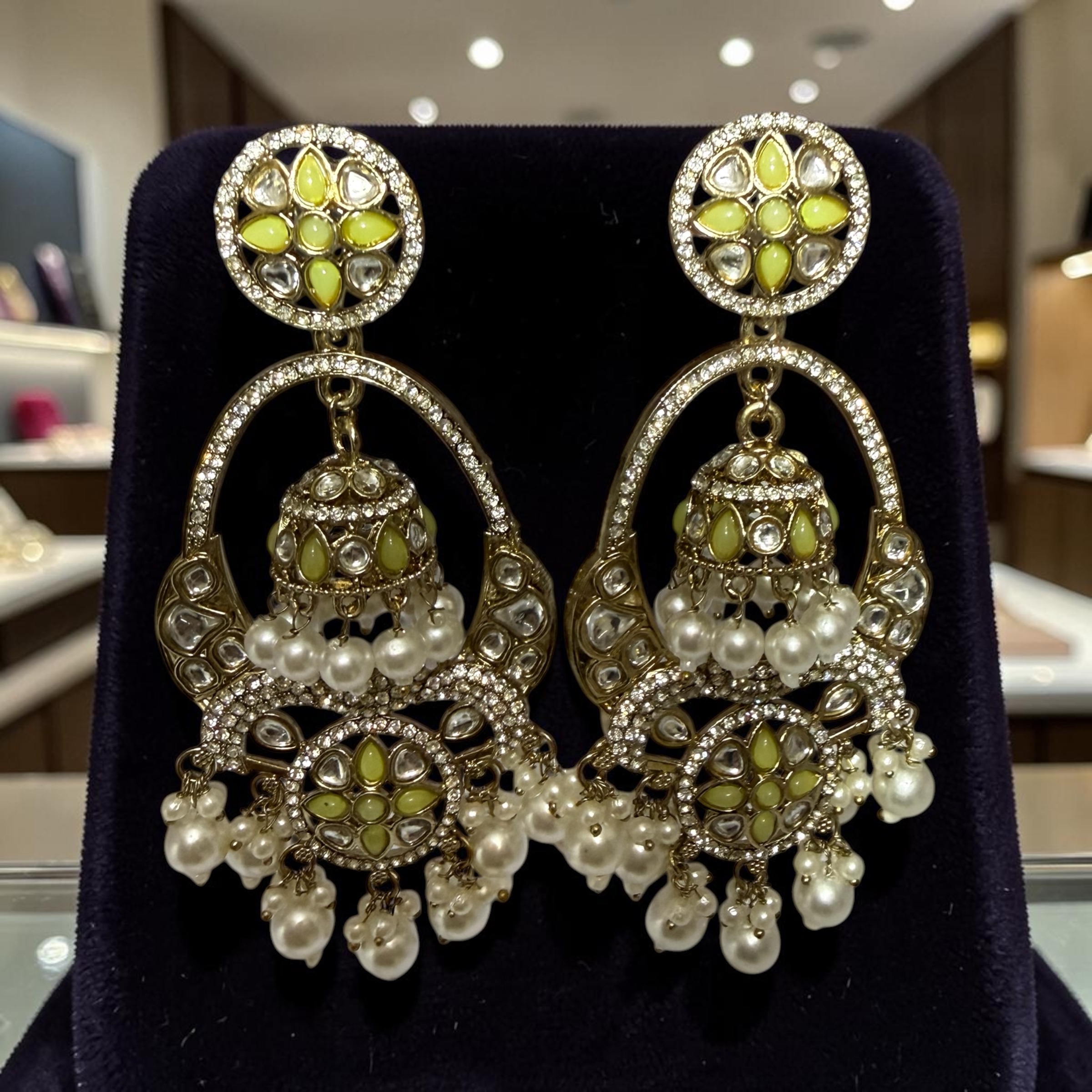 Syenora Zareen Pastel Green Kundan Luxe Chandbaali