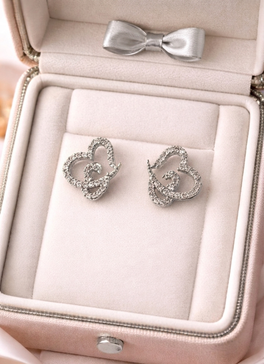 Syenora Heart Butterfly Gold Earrings
