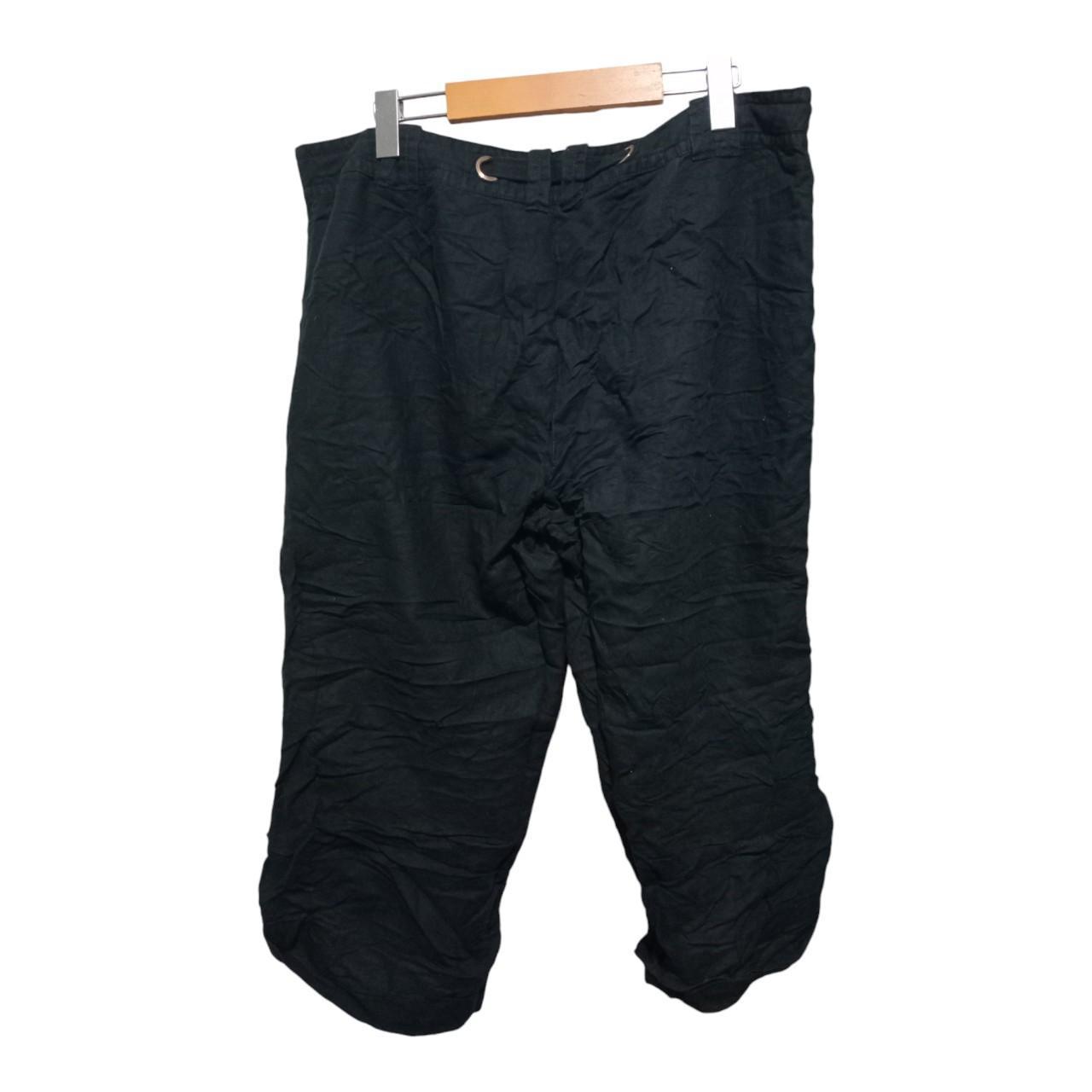 Capri Women Large  UK16 Black Shorts