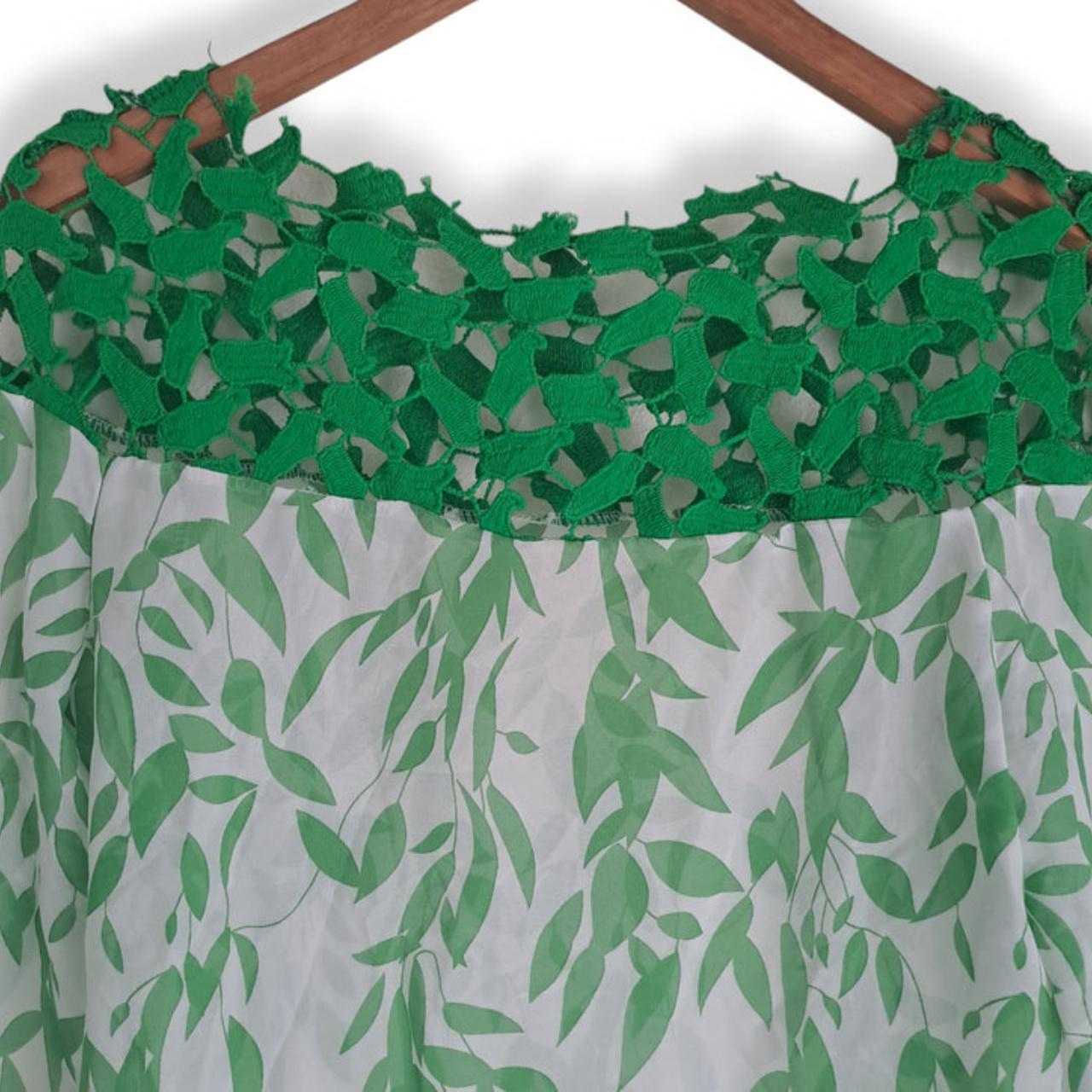 Crop Top Women Medium UK12 Lace Neckline