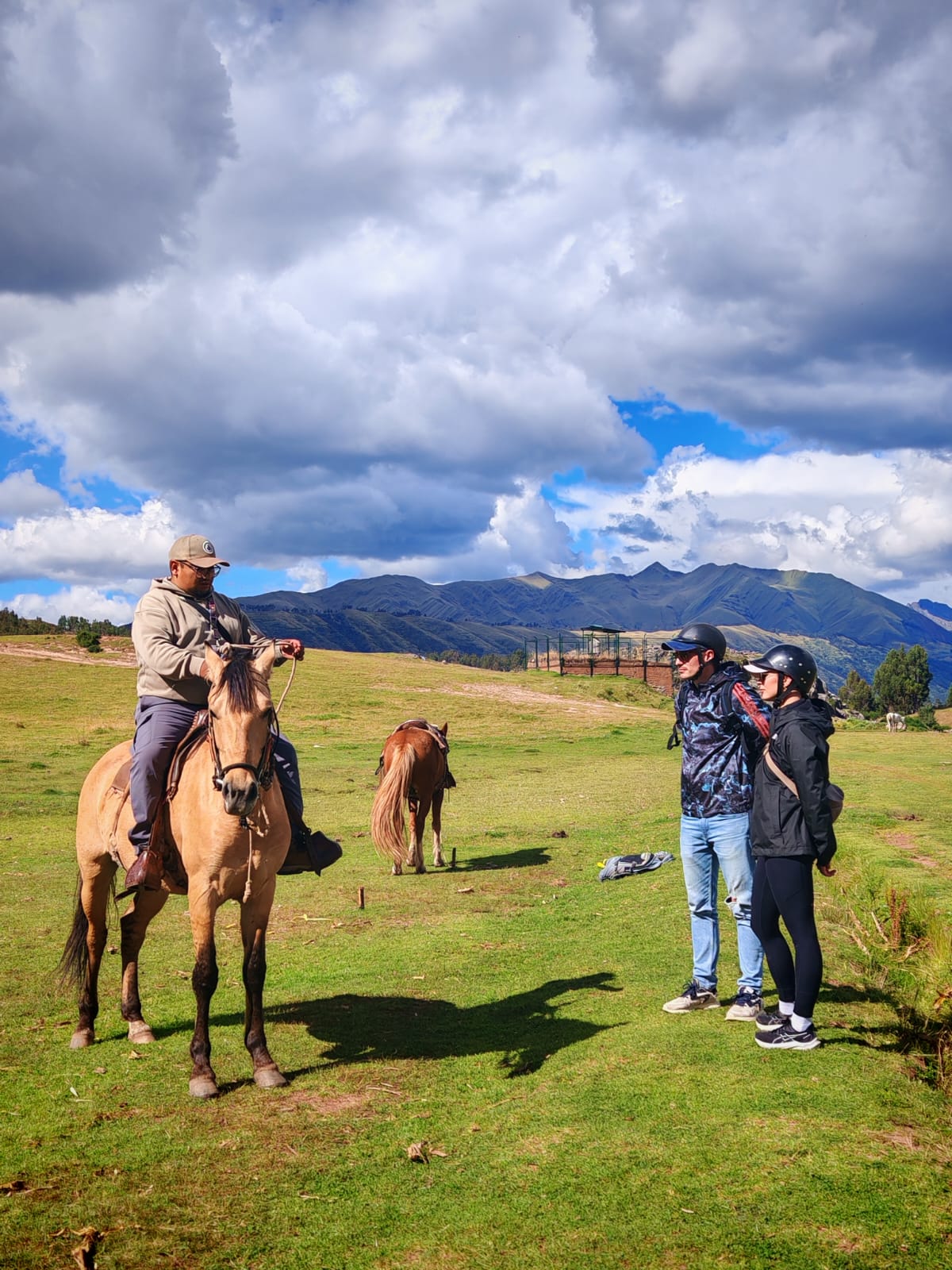 Horseback Riding & Ancestral Secrets: Moon Temple & Inka Sites (Max. 5)