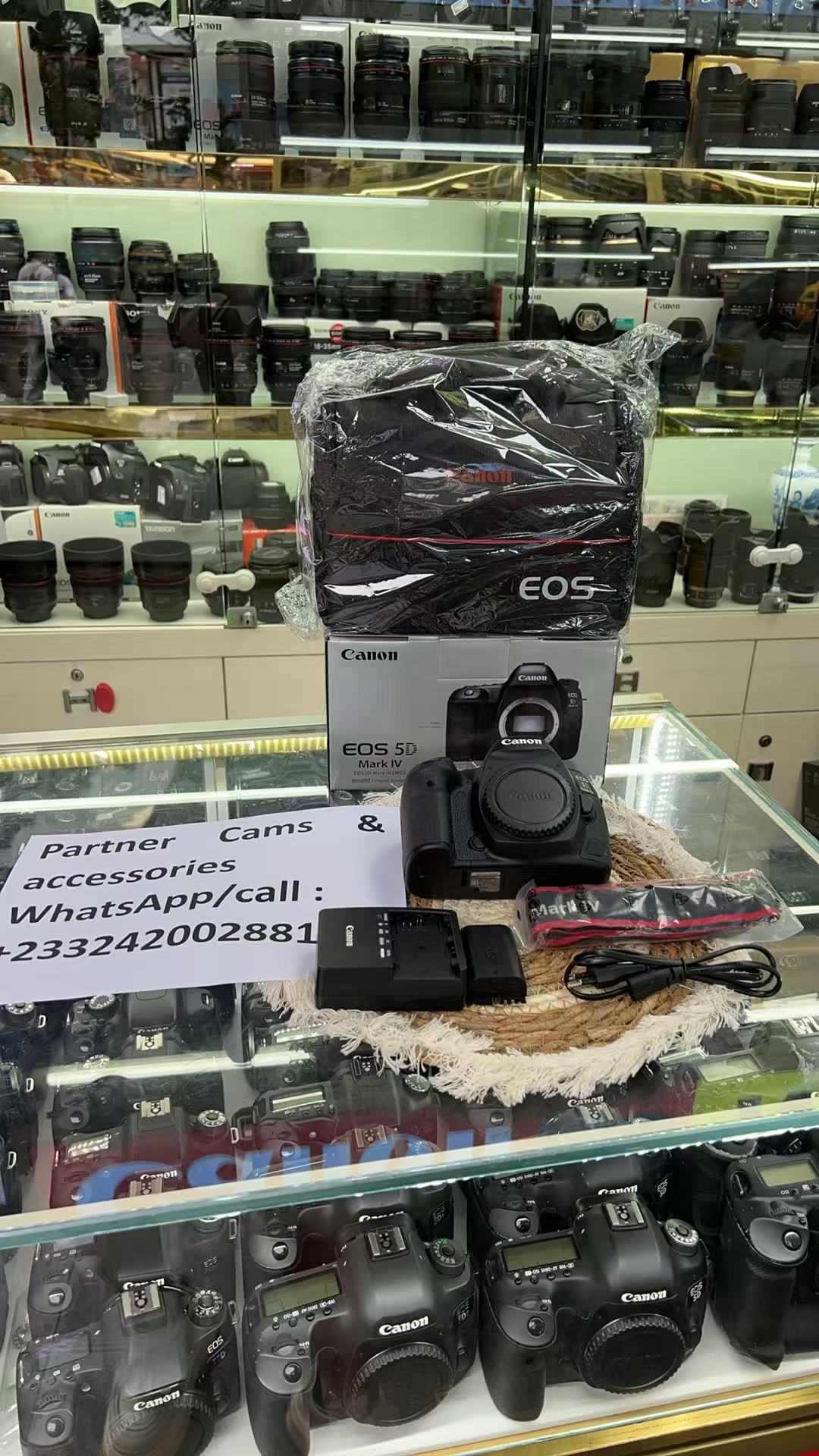 Canon EOS 5D Mark IV Camera
