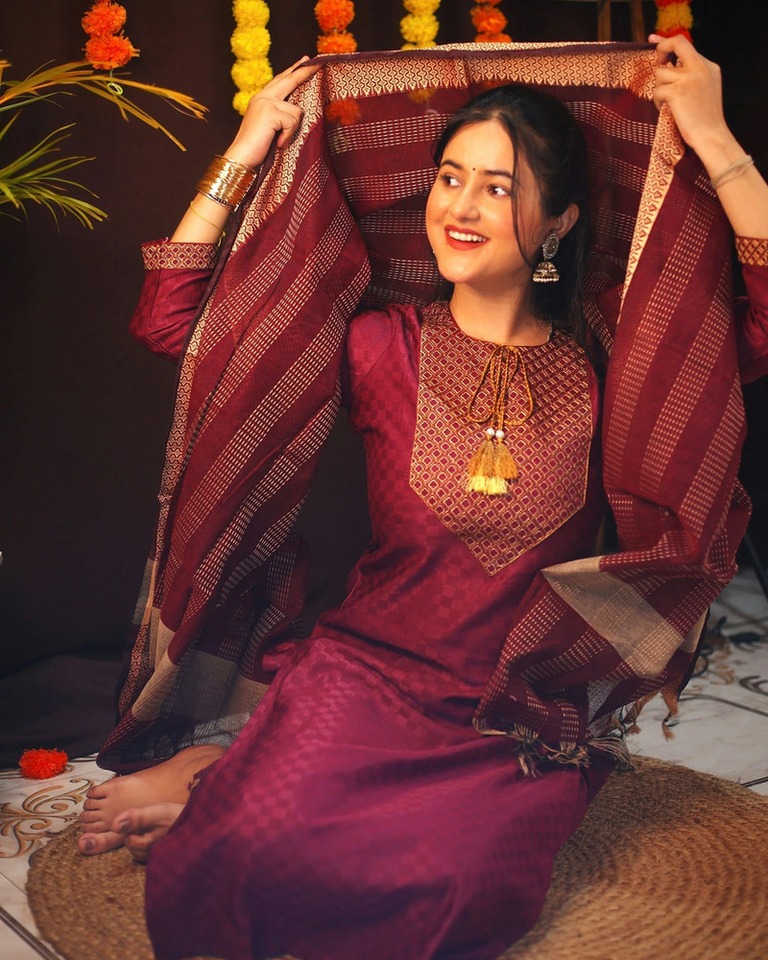 Maroon Ethnic Kurta Set