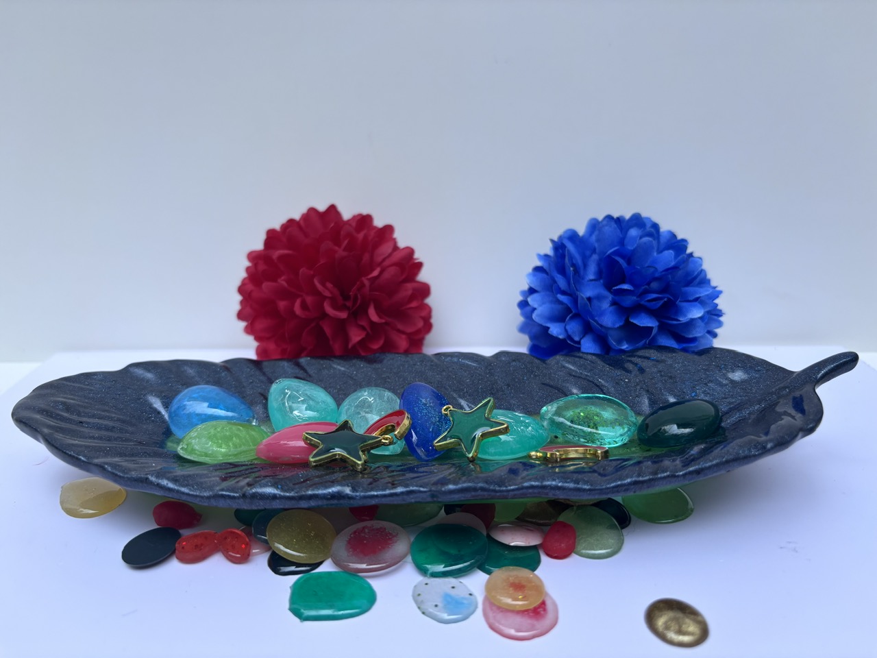 Đĩa hình chiếc lá