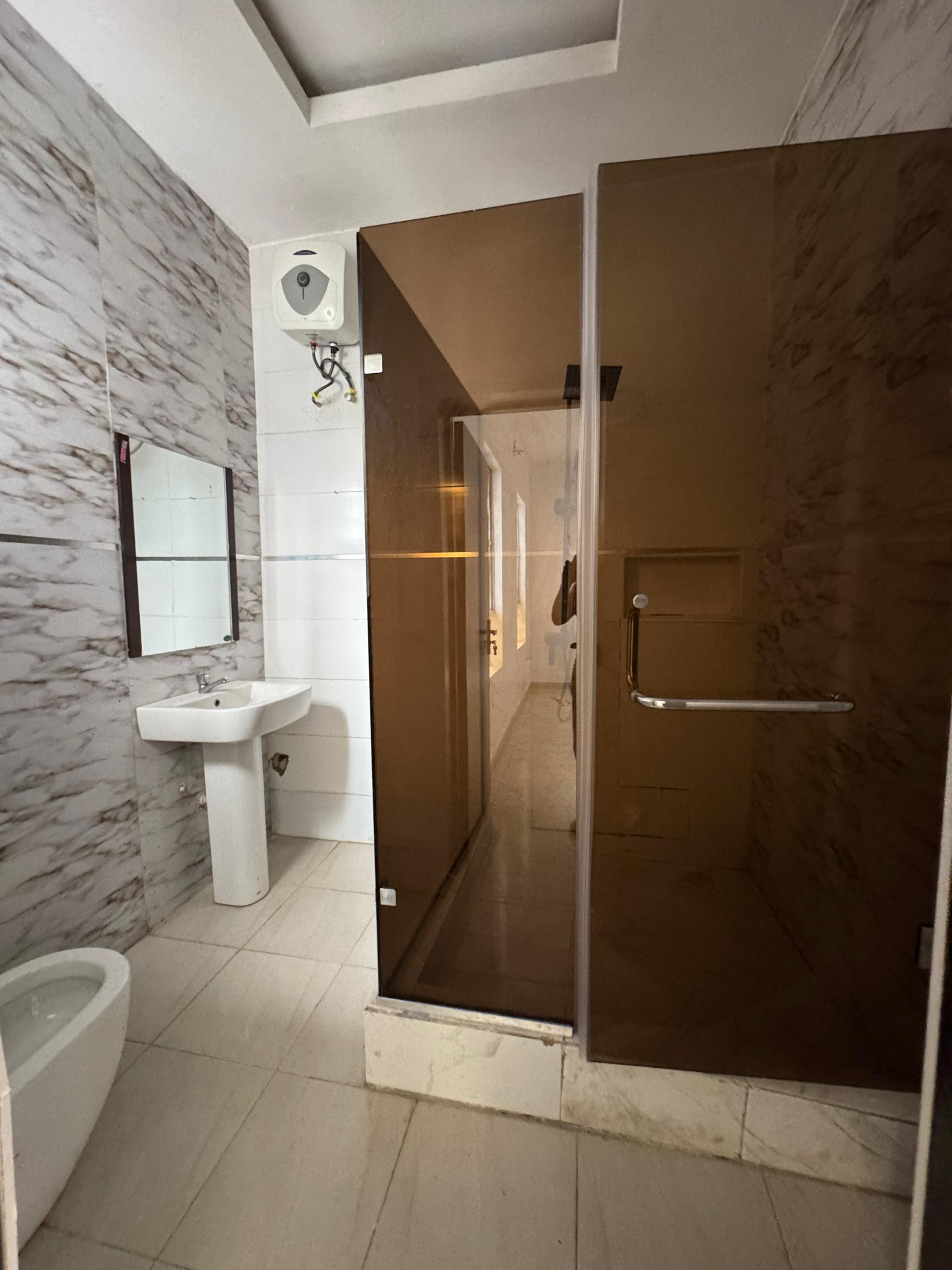 For Sale: Elegant 4-Bedroom Semi-Detached Duplex + BQ in Osapa London, Lekki