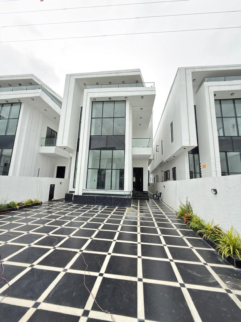  Luxury 5 Bedroom Fully Detached Duplex with Pool & BQ – Ajah