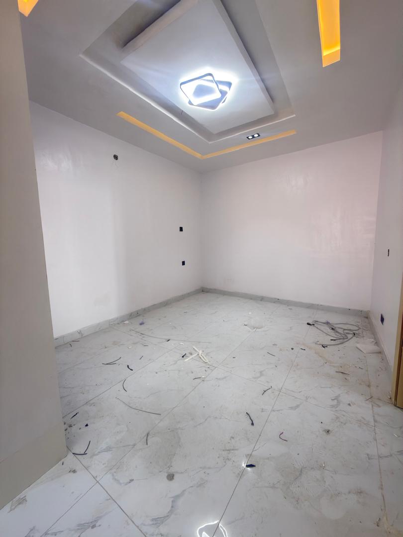  3 Bedroom Terrace Duplex in Orchid