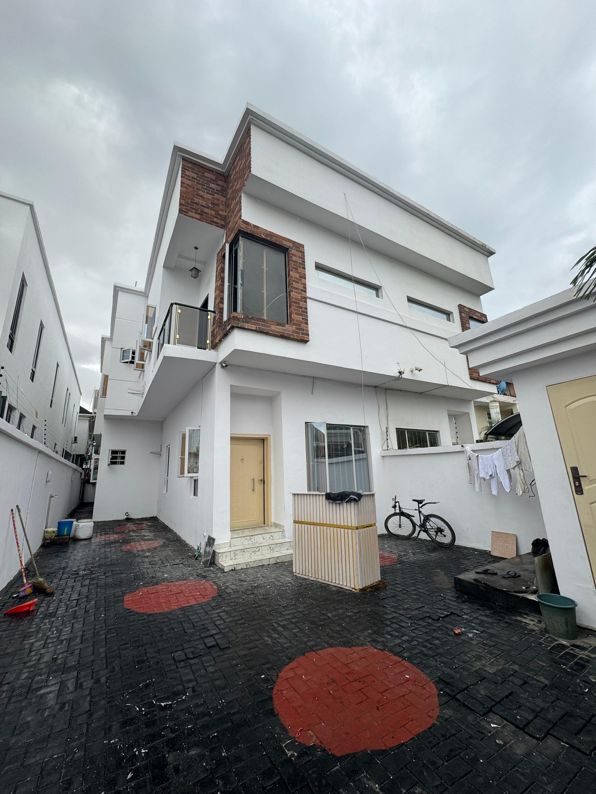 For Sale: Elegant 4-Bedroom Semi-Detached Duplex + BQ in Osapa London, Lekki