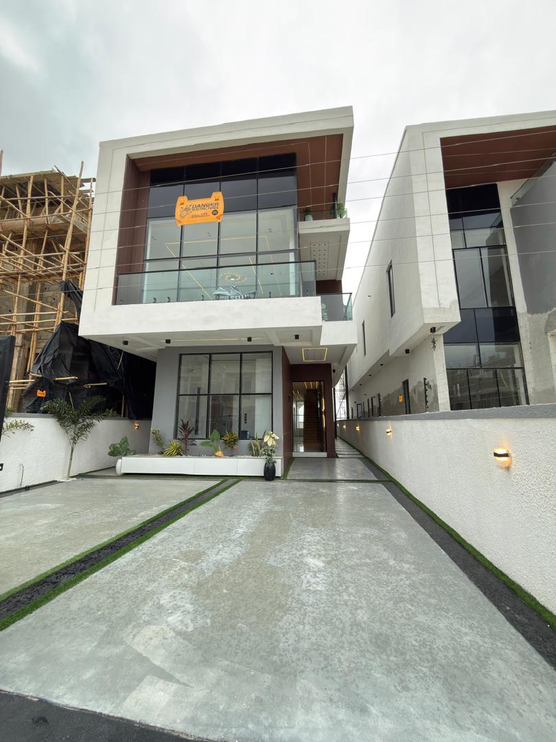 Luxury 5 Bedroom Fully Detached Duplex with Pool & BQ – Ajah