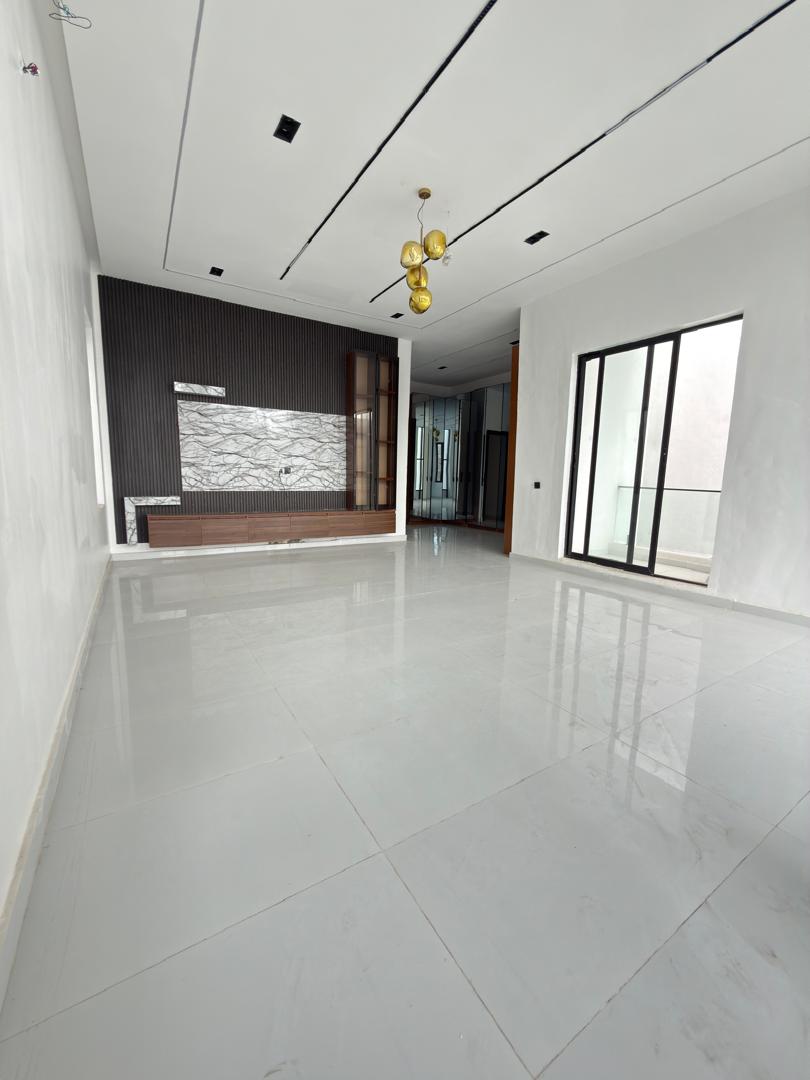  Luxury 5 Bedroom Fully Detached Duplex with Pool & BQ – Ajah