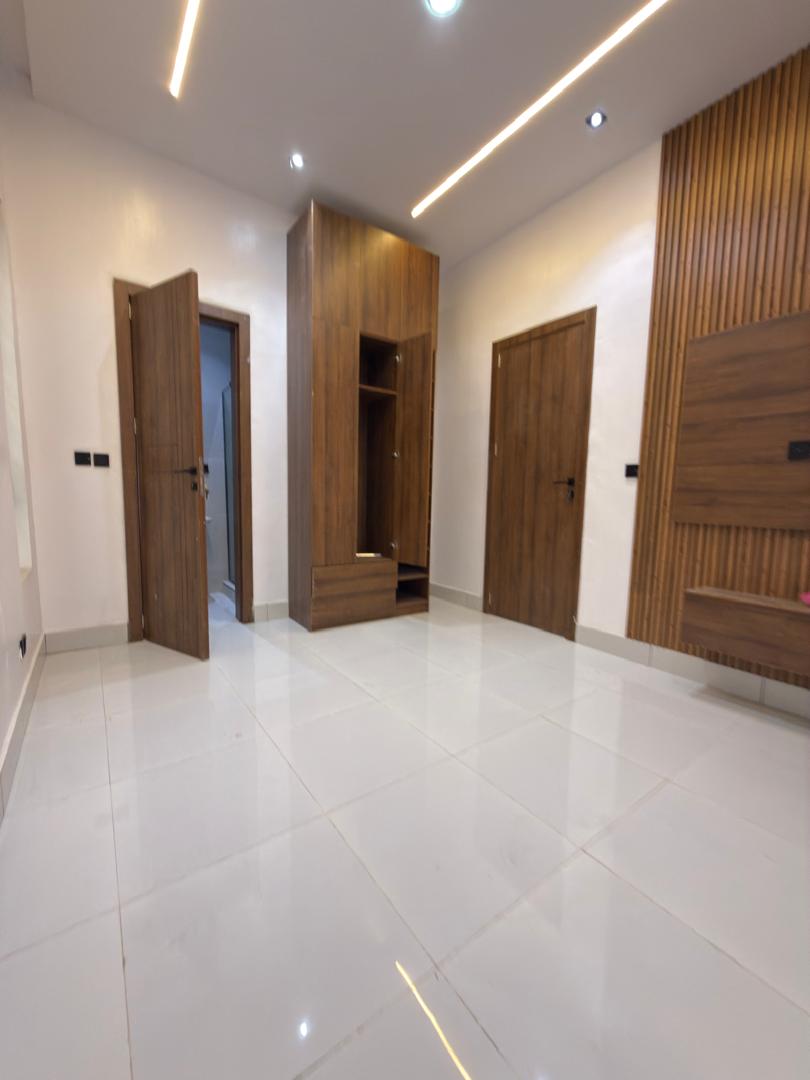  4 Bedroom Fully Detached Duplex with Pool & BQ – Ajah