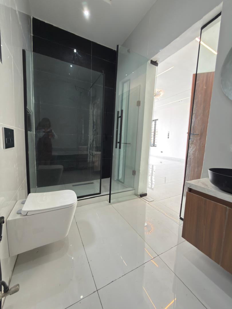  Luxury 5 Bedroom Fully Detached Duplex with Pool & BQ – Ajah