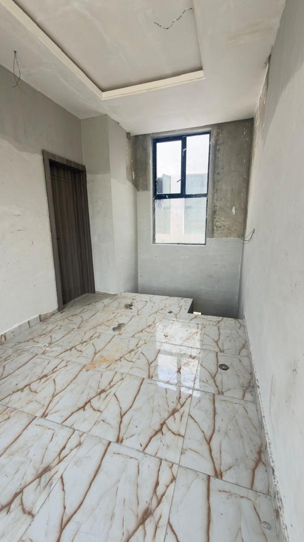 ✨ 1 & 2 Bedroom Maisonette – Ikate ✨