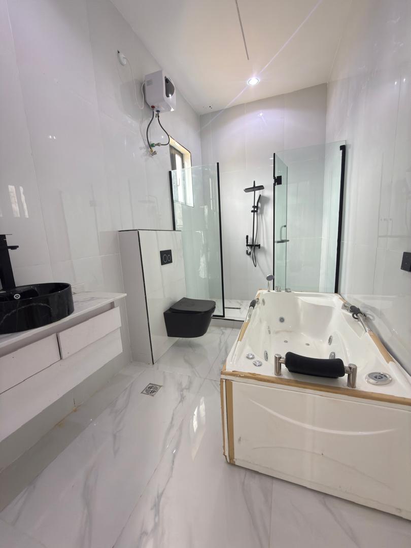 5 Bedroom Fully Detached Duplex with Pool & BQ – Ajah