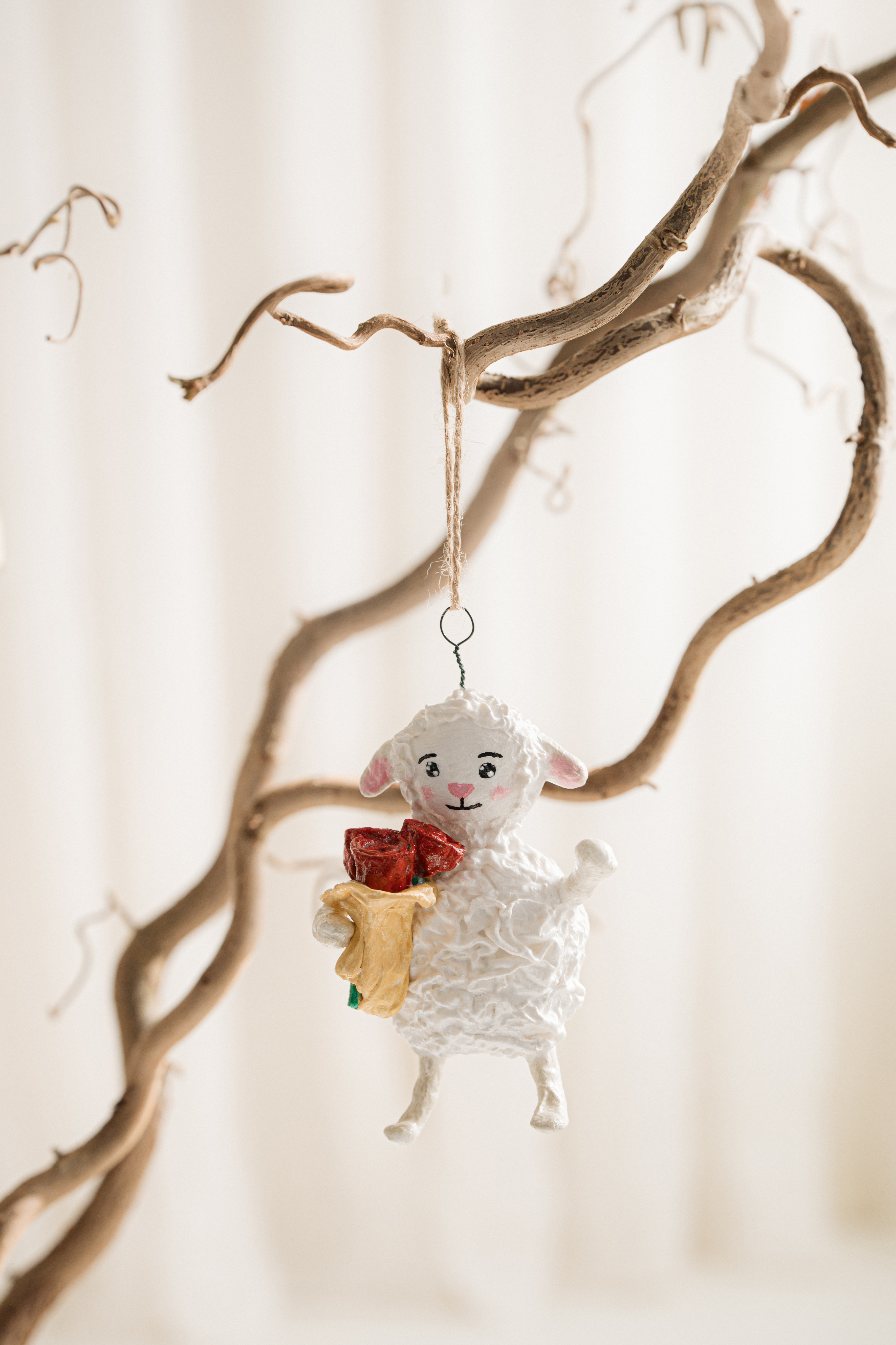 Aviukas kviečiantis į pasimatymą