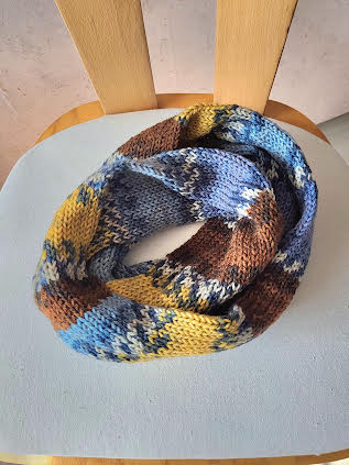 Raštuota kaklo mova