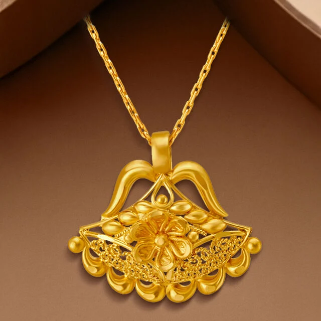 Traditional Gold-Plated Pendant Necklace