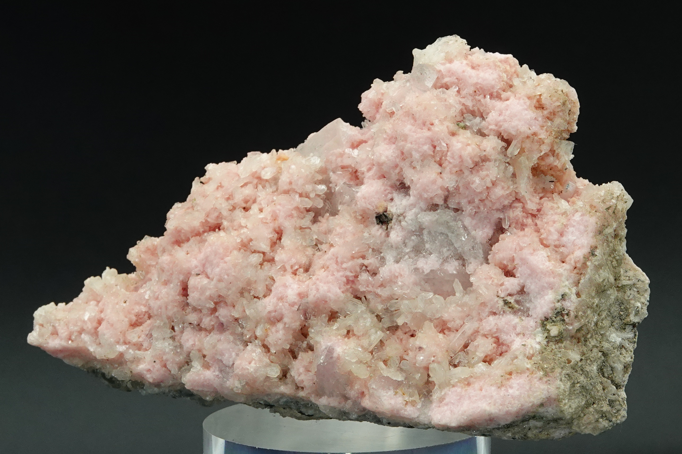 Rhodochrosite & Calcite avec Inclusions Chalcopyrite & Sphalérite - Bulgarie - 545 Ct