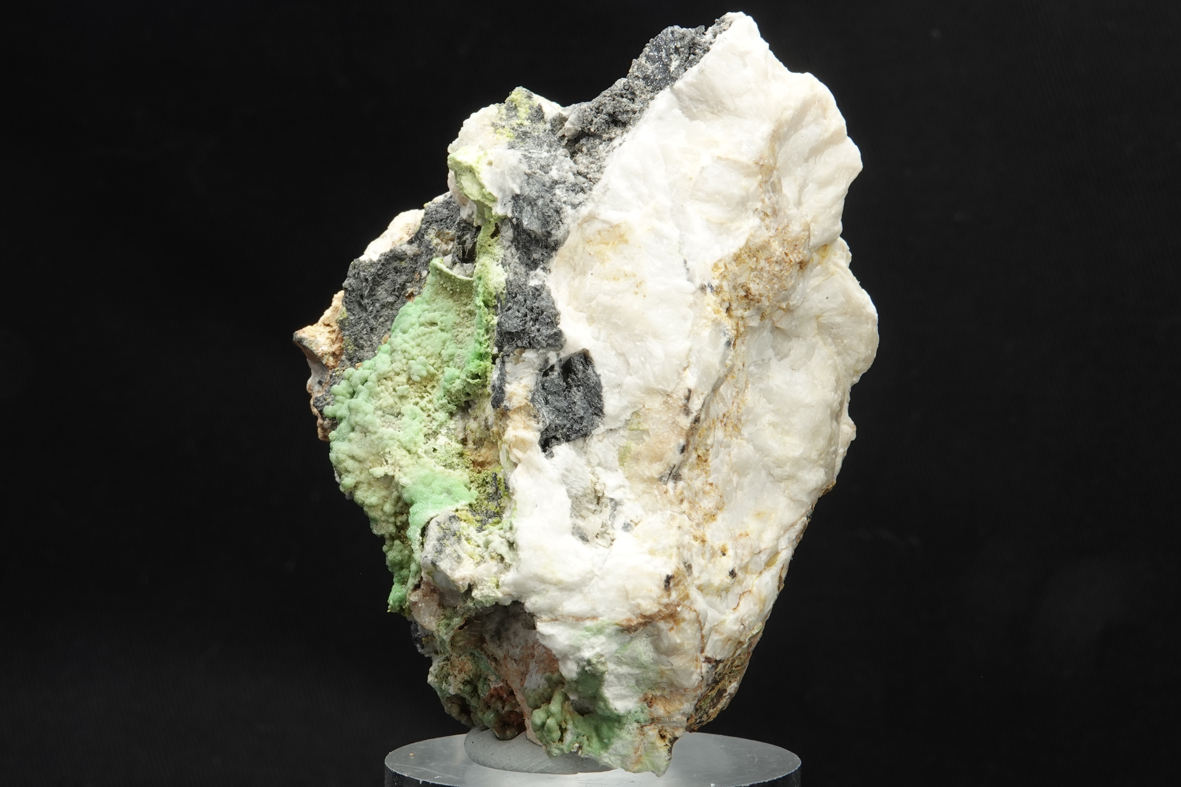 Pyromorphite sur Galène et gangue - Mine de Montevecchio, Arbus, Sardaigne, Italie - 1101 ct