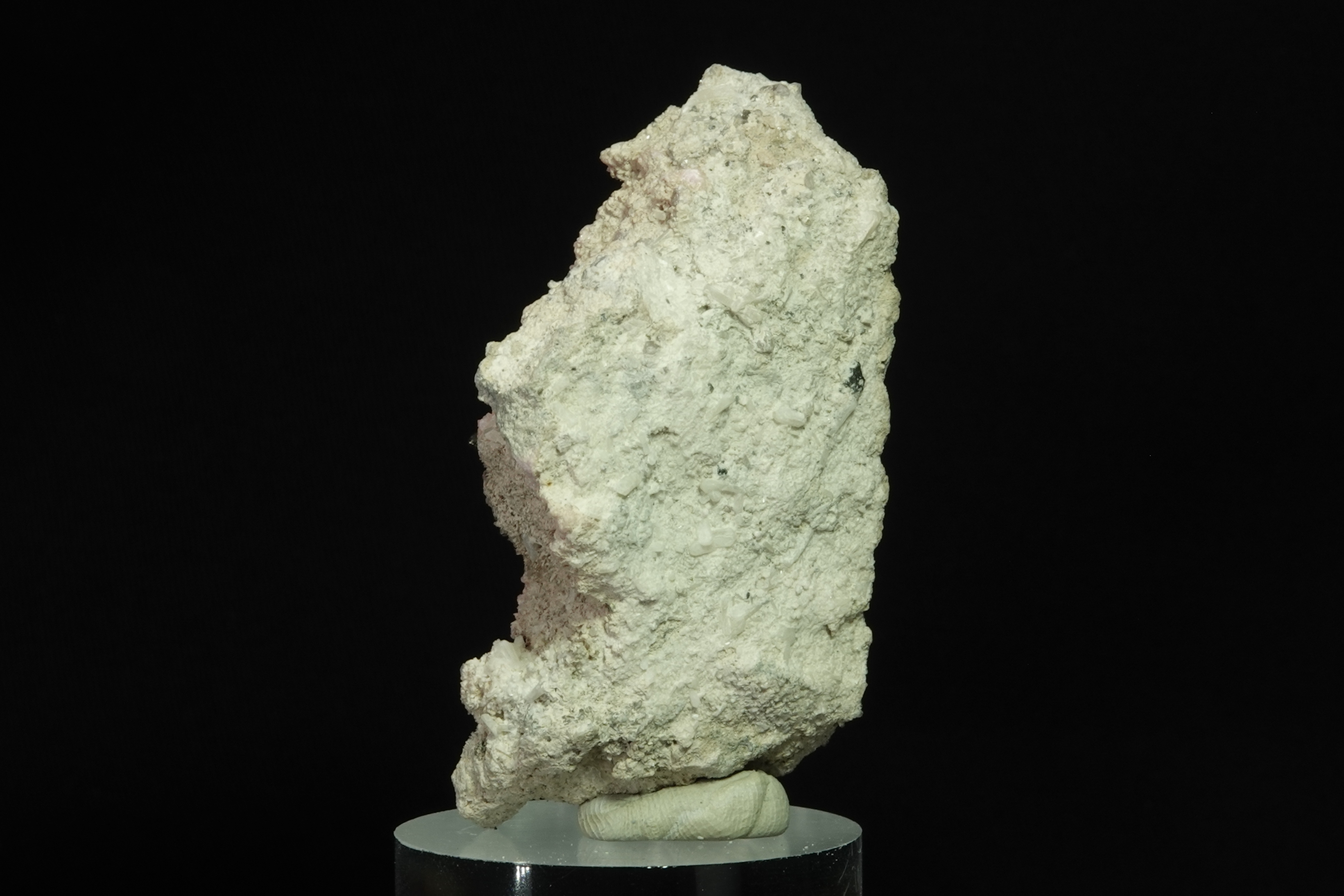 Rhodochrosite, Quartz, Pyrite - Mine de Davidkovo, Bulgarie - 346 ct