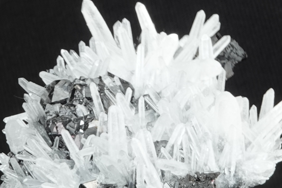  Minéral Sphalérite & Quartz - Mine de Krushev, Bulgarie • 153,5 ct