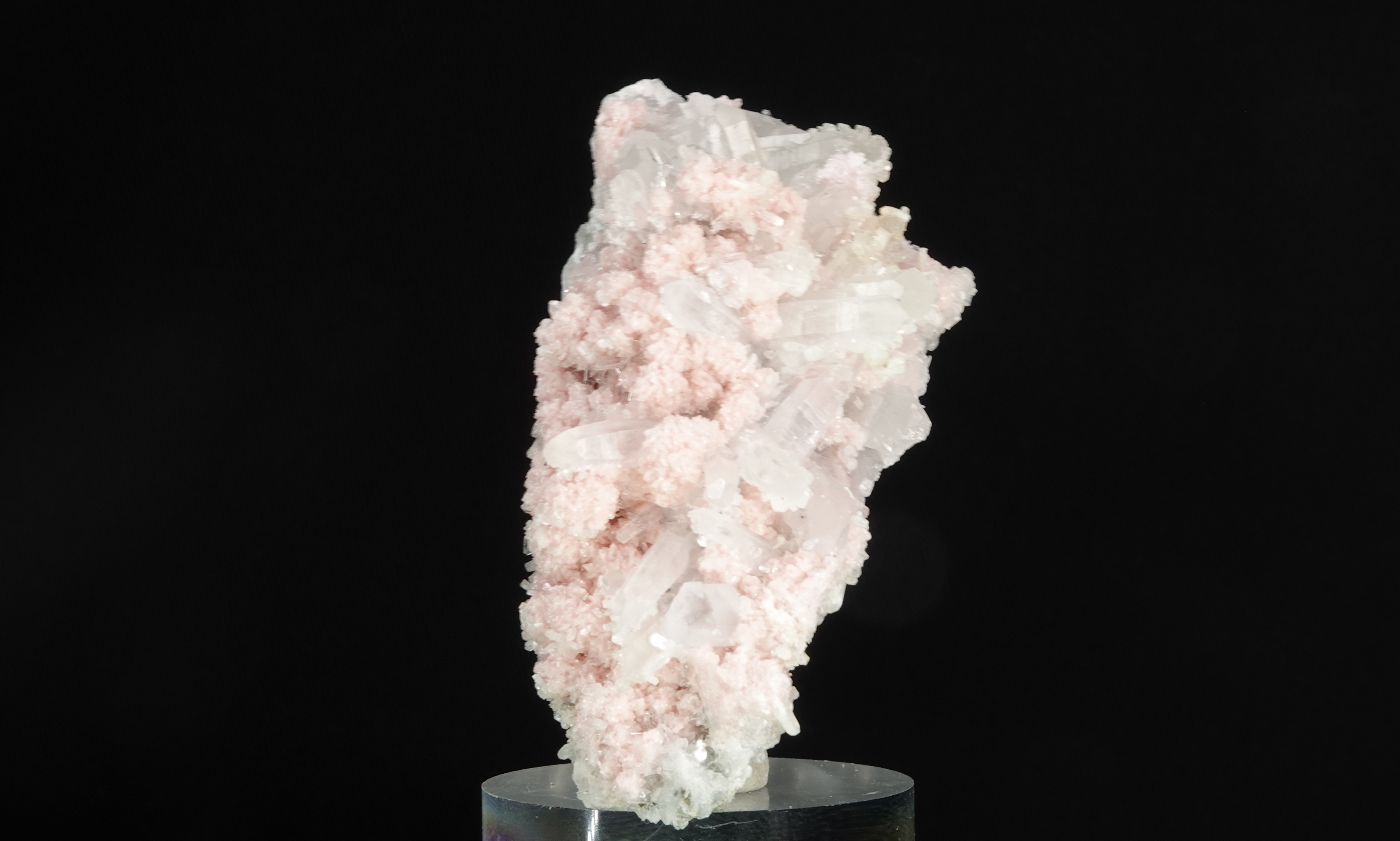 Rhodochrosite, Calcite & Chalcopyrite  - Bulgarie - 611,5 ct