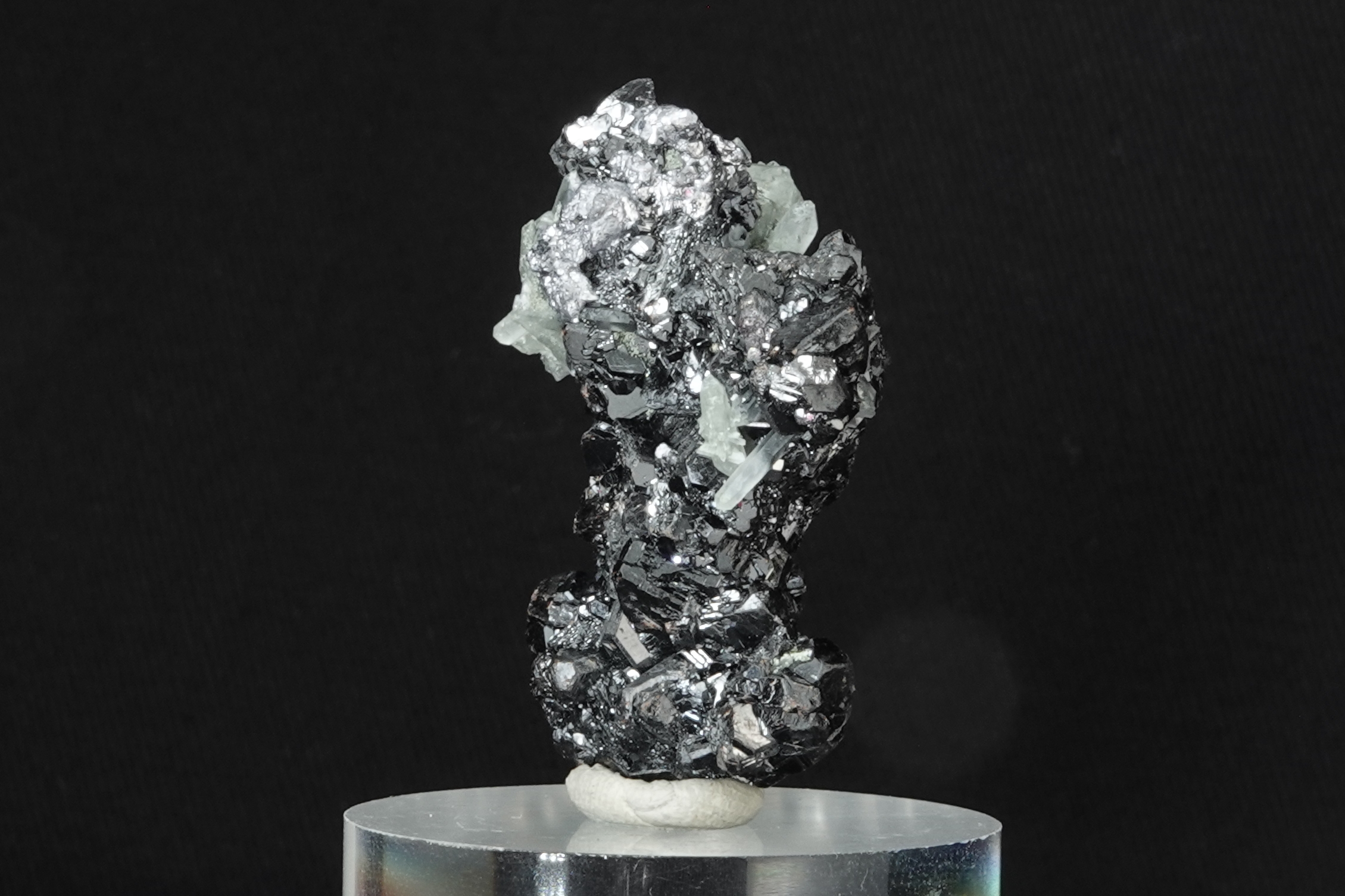 Sphalérite & Quartz · Mine de Krushev, Bulgarie · 137,5 ct