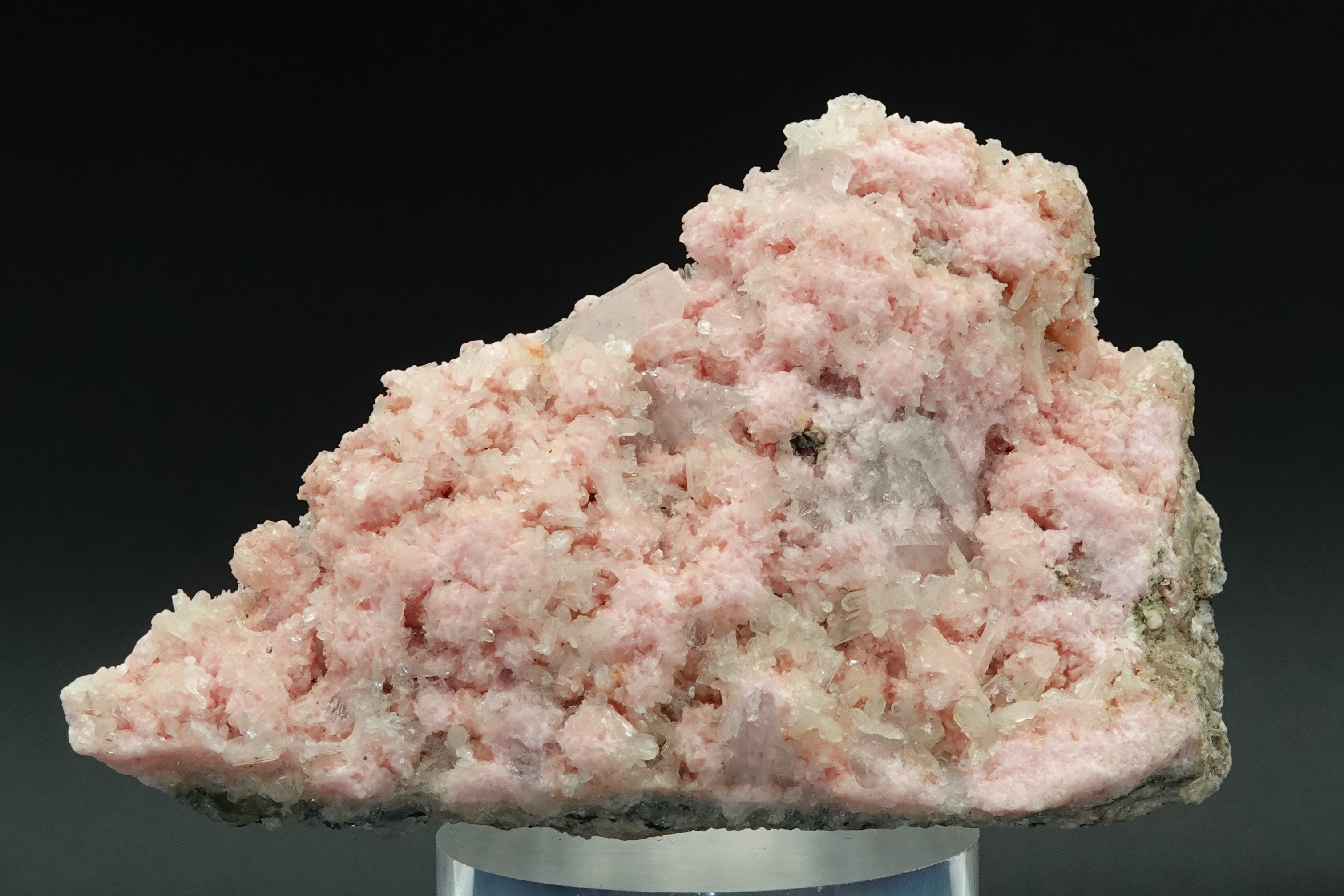 Rhodochrosite & Calcite avec Inclusions Chalcopyrite & Sphalérite - Bulgarie - 545 Ct
