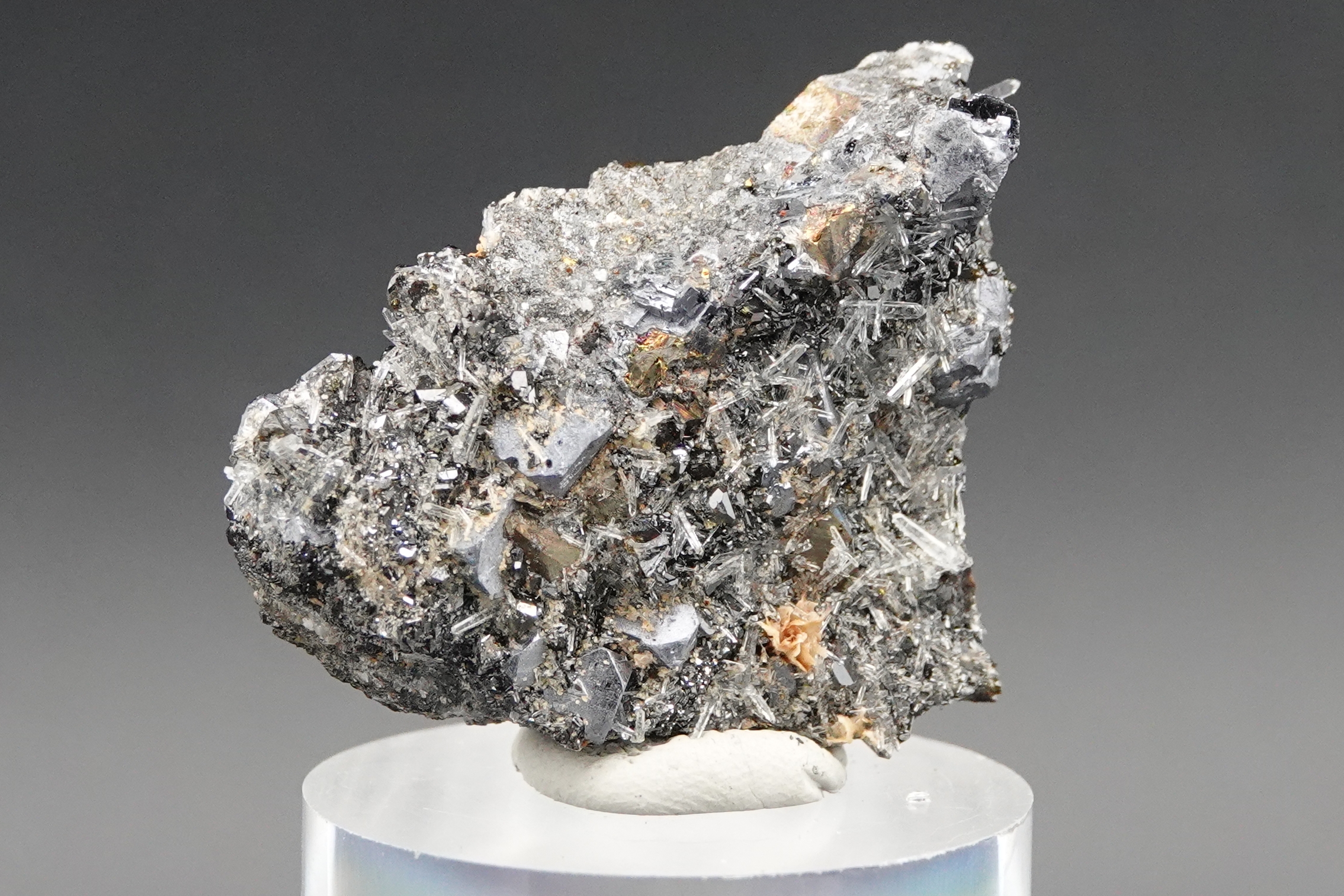 Sphalérite, Chalcopyrite irisée et Quartz - Mine de Krushev, Bulgarie - 236,5 ct