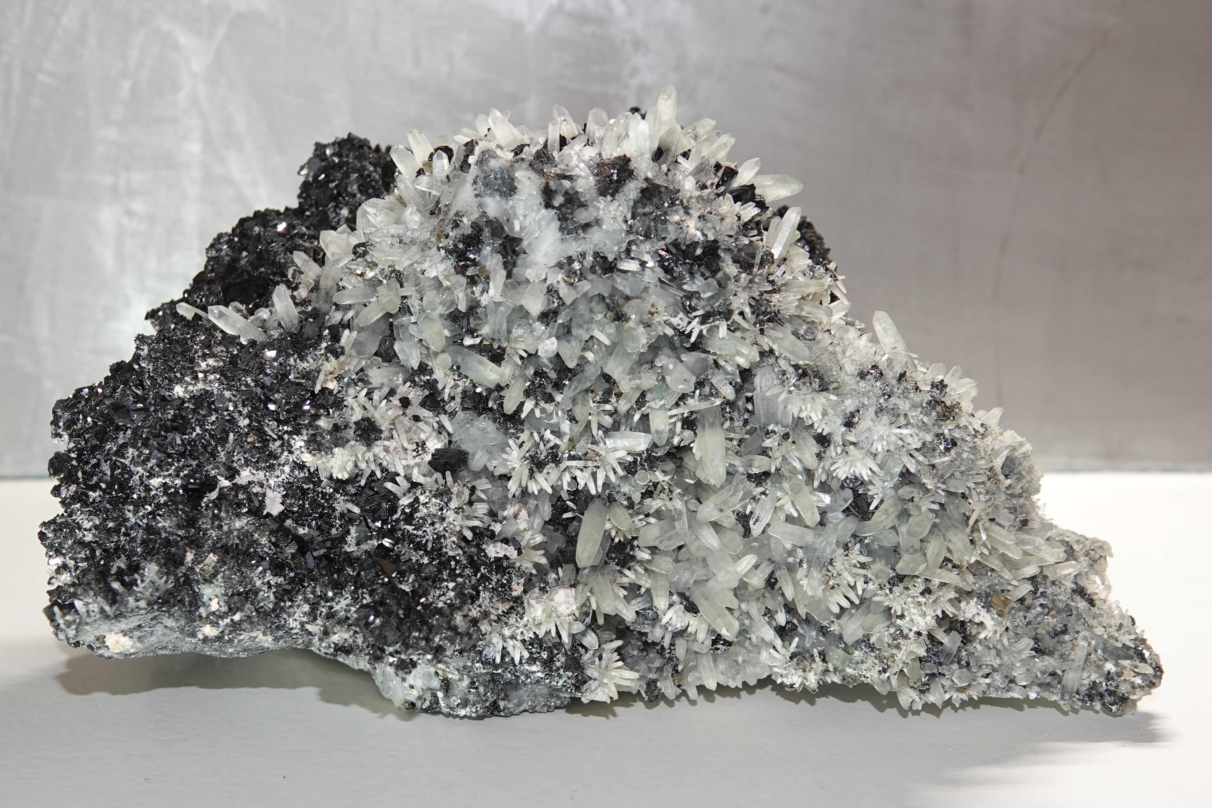 Sphalérite, Calcite & Pyrite – Pièce Musée - Mine de Krushev, Bulgarie - 25870 ct 