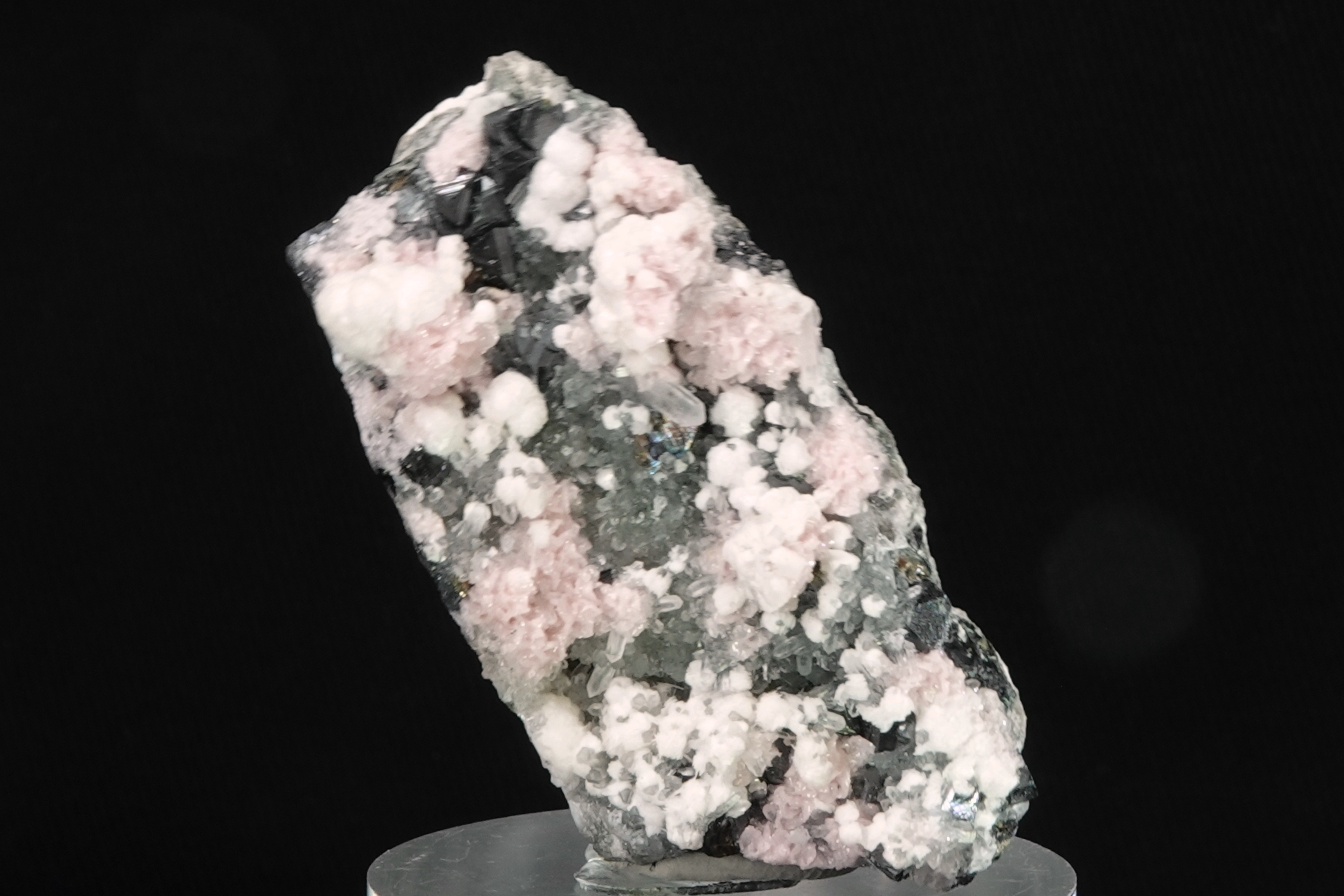 Rhodochrosite, Calcite, Sphalérite & Chalcopyrite - Bulgarie · 34.7g