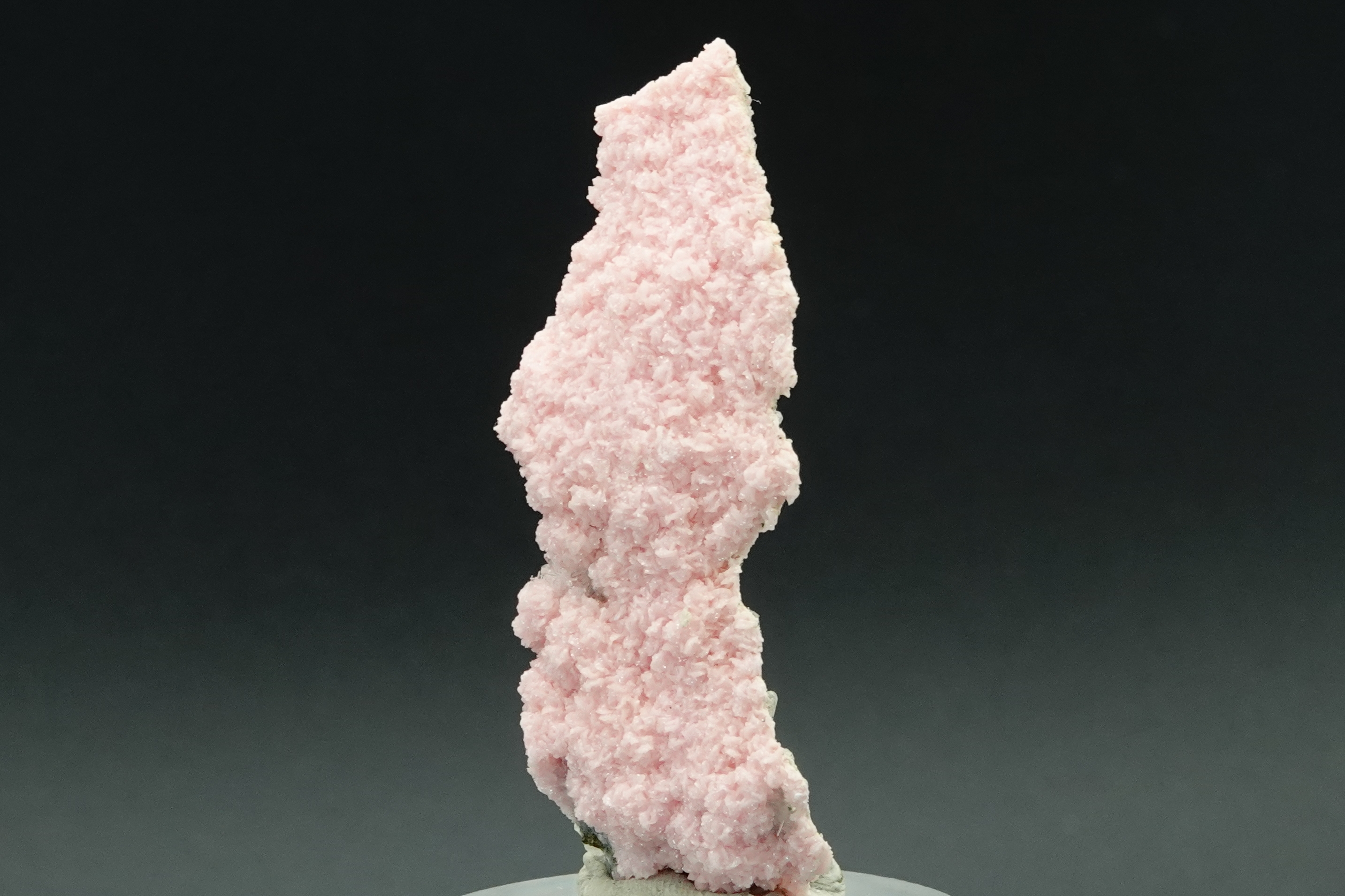 Rhodochrosite avec inclusion de Chalcopyrite - Bulgarie - 99 carats