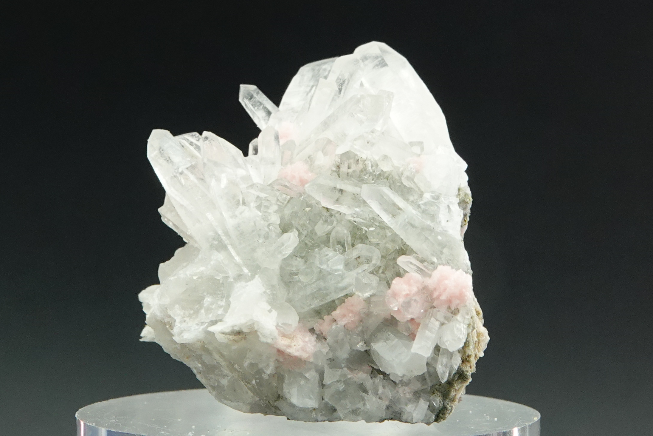 Rhodocrhrosite & Calcite - Bulgarie 6 127.5 CARATS