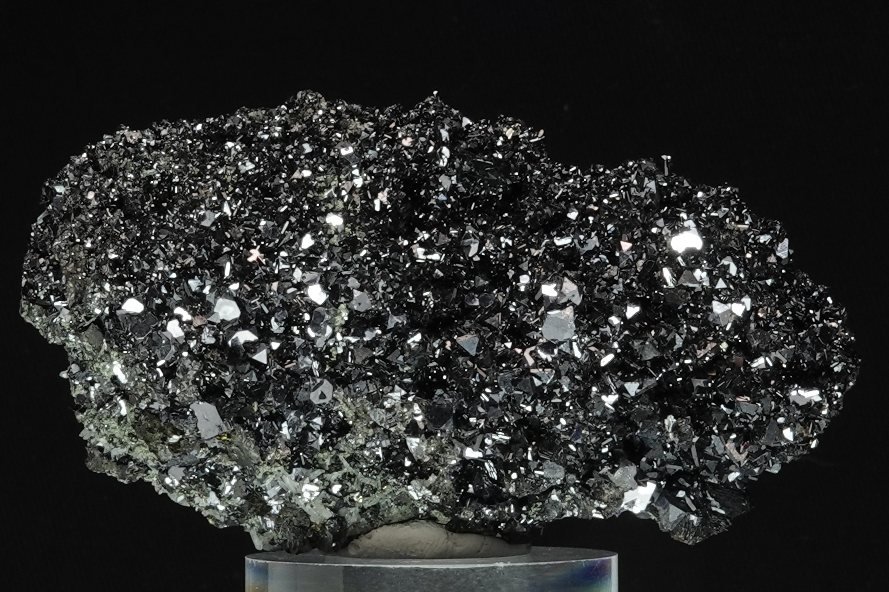 Sphalérite, Quartz et Chalcopyrite - Taille cabinet - Bulgarie - 899 ct