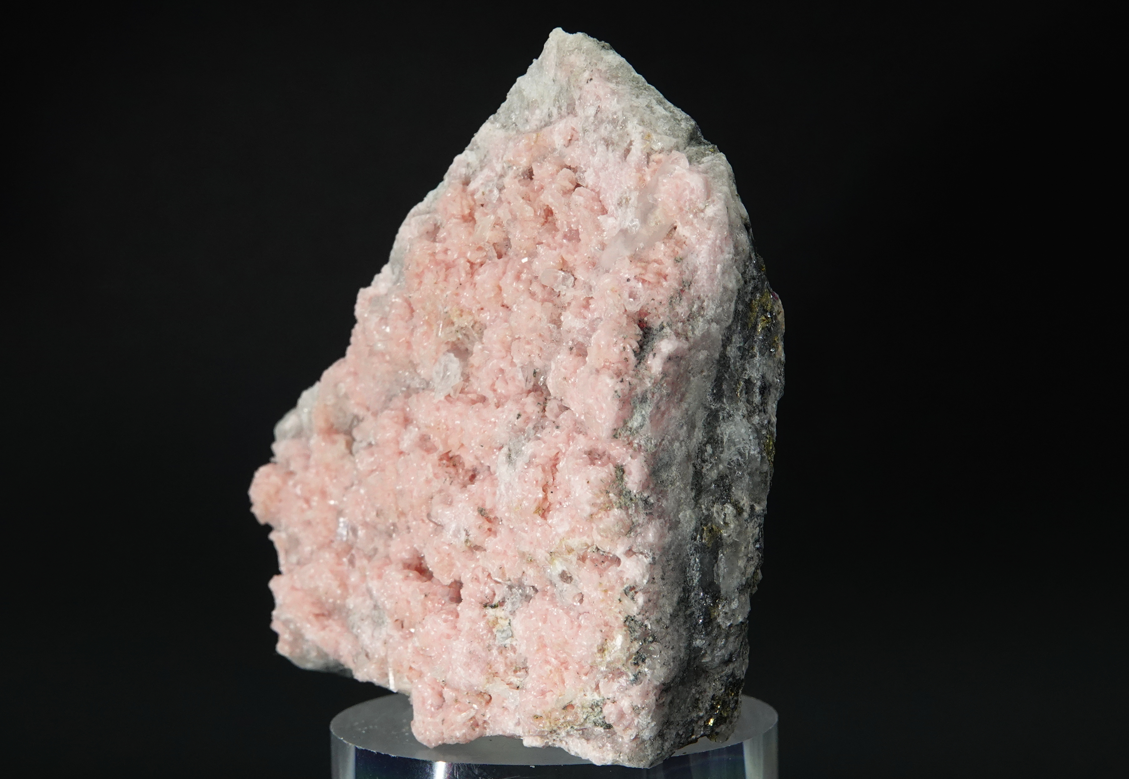 Rhodochrosite & Calcite avec Inclusions Chalcopyrite & Spharélite - Bulgarie - 597 CARATS