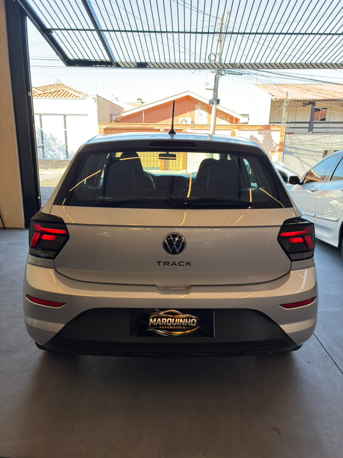 VOLKSWAGEN POLO TRACK 1.0 FLEX CÂMBIO MANUAL