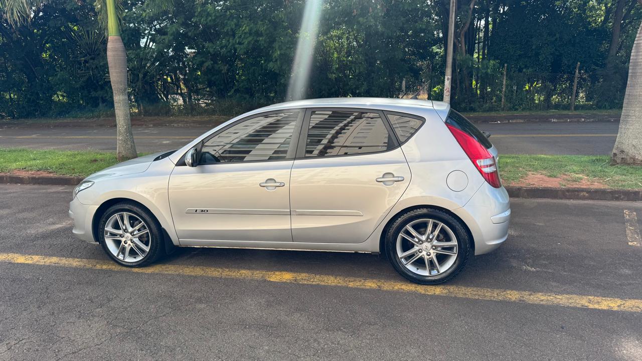 Hyundai I30 2.0 câmbio manual