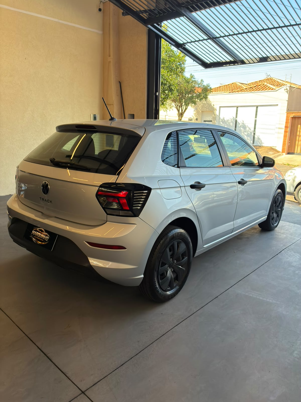 VOLKSWAGEN POLO TRACK 1.0 FLEX CÂMBIO MANUAL