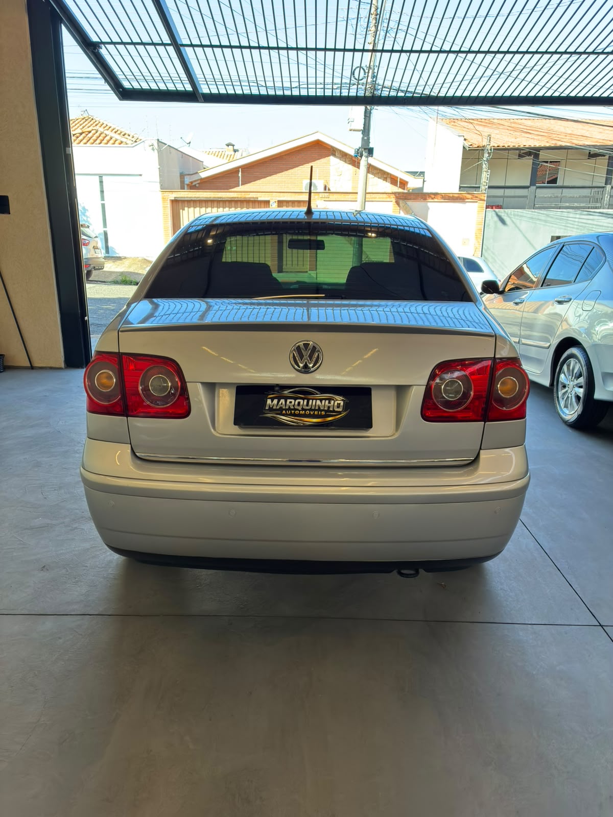 VOLKSWAGEN POLO SEDAN COMFORTLINE 1.6 TOTAL FLEX 