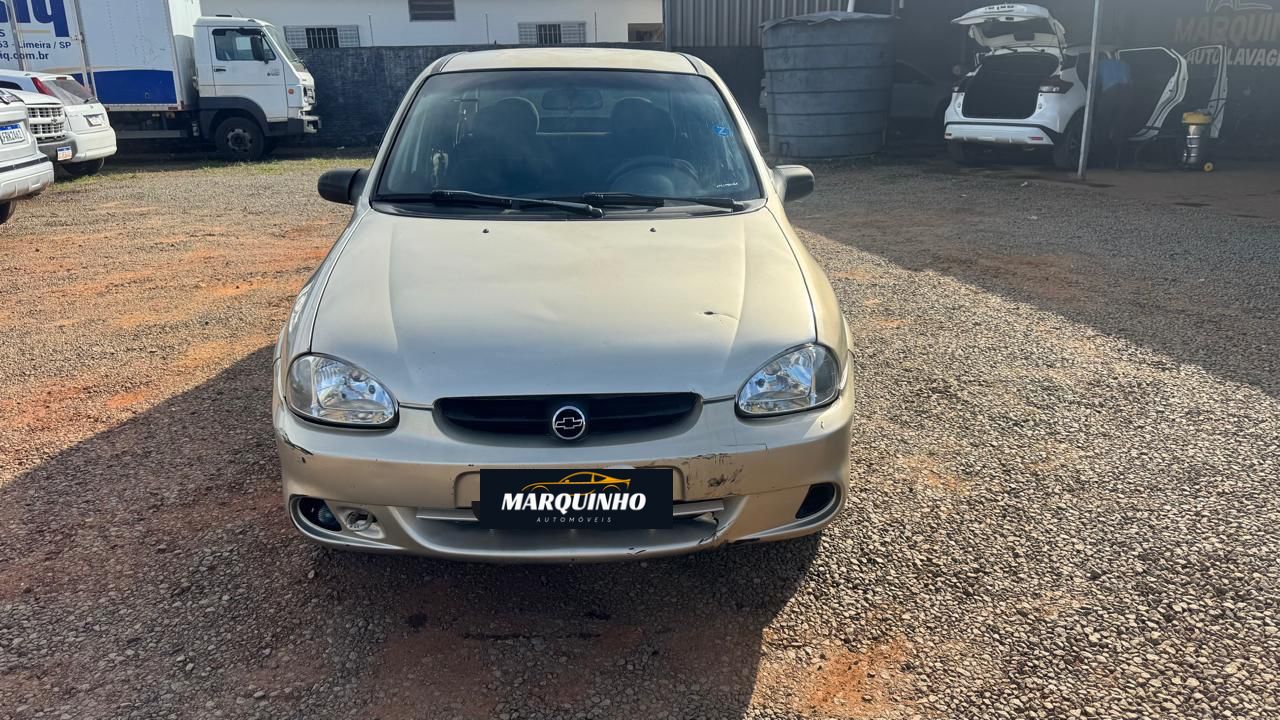 Classic sedã 1.0 Flex 