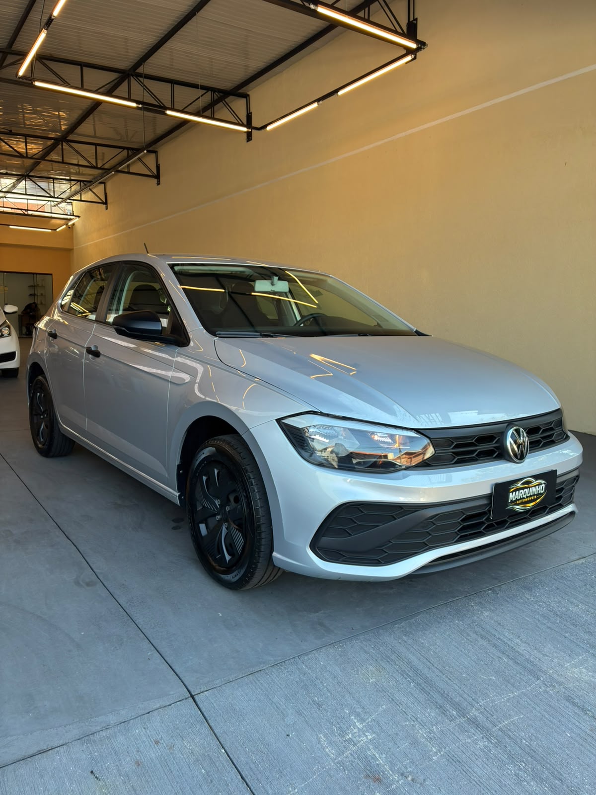 VOLKSWAGEN POLO TRACK 1.0 FLEX CÂMBIO MANUAL