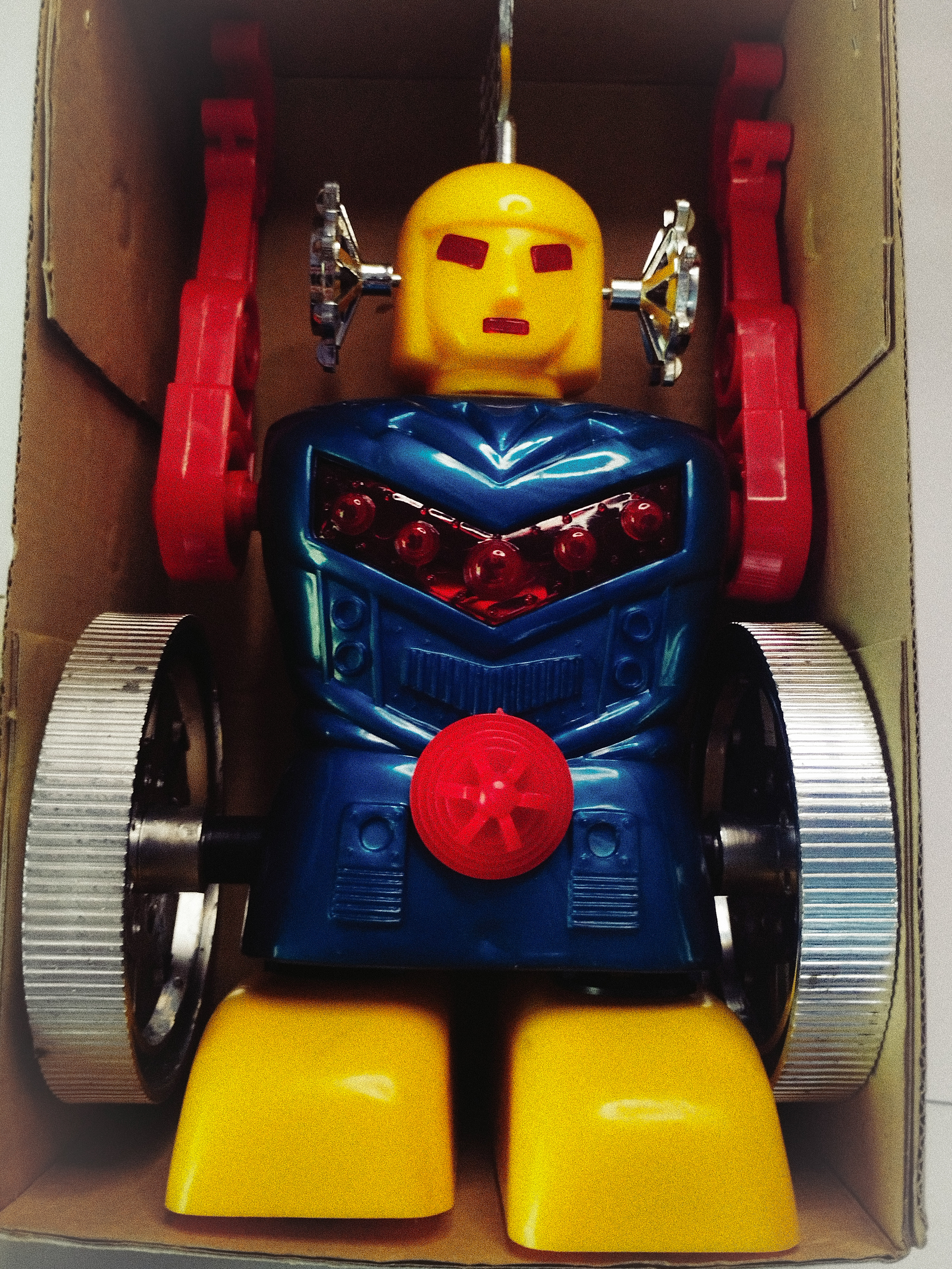 Vintage Super Robot 12 Combination – Hong Kong Battery Operated Toy 80s
