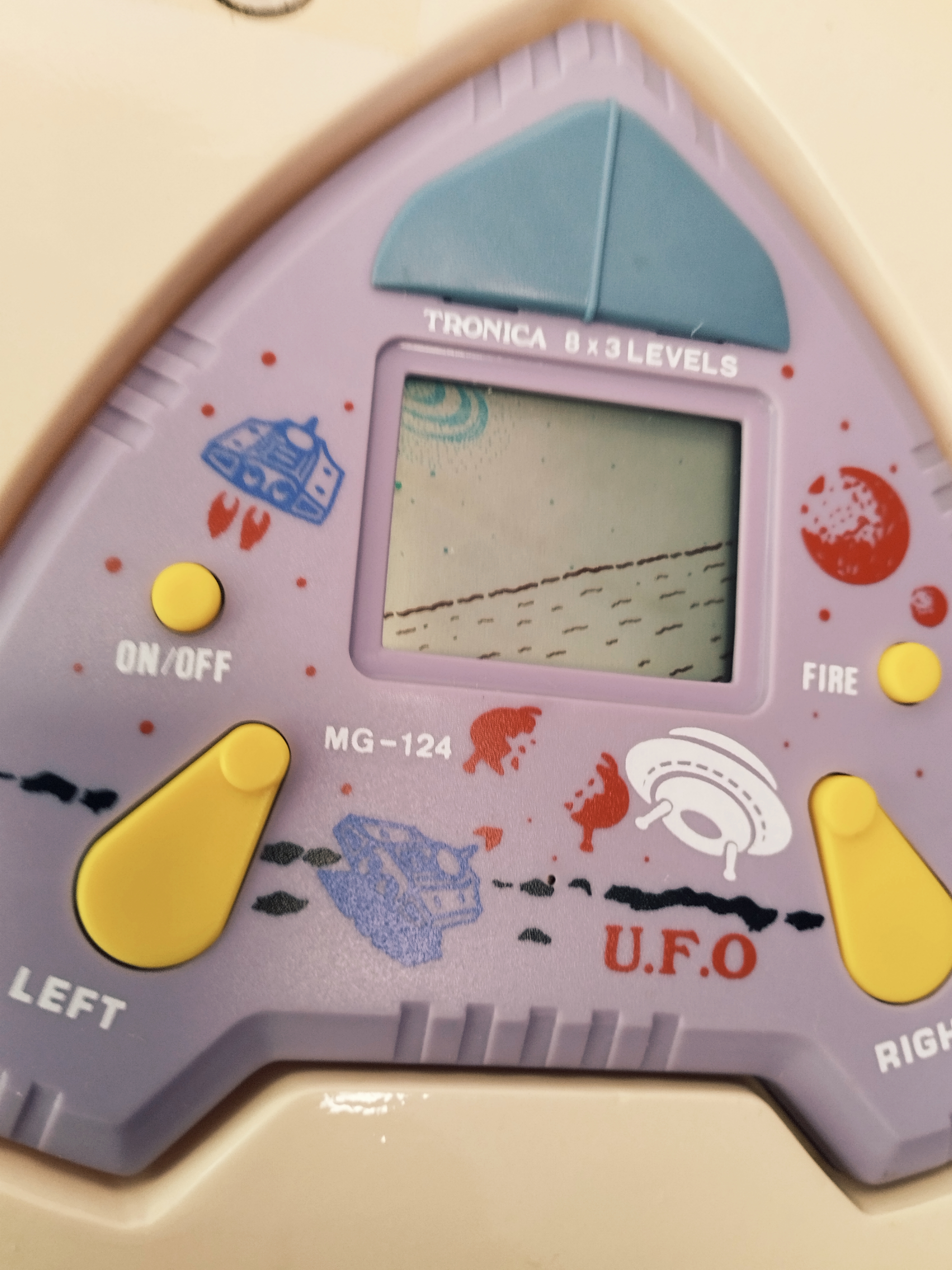Tronica UFO MG-124 – Vintage LCD Handheld Bootleg Game & Watch Style Rare Collectors Piece