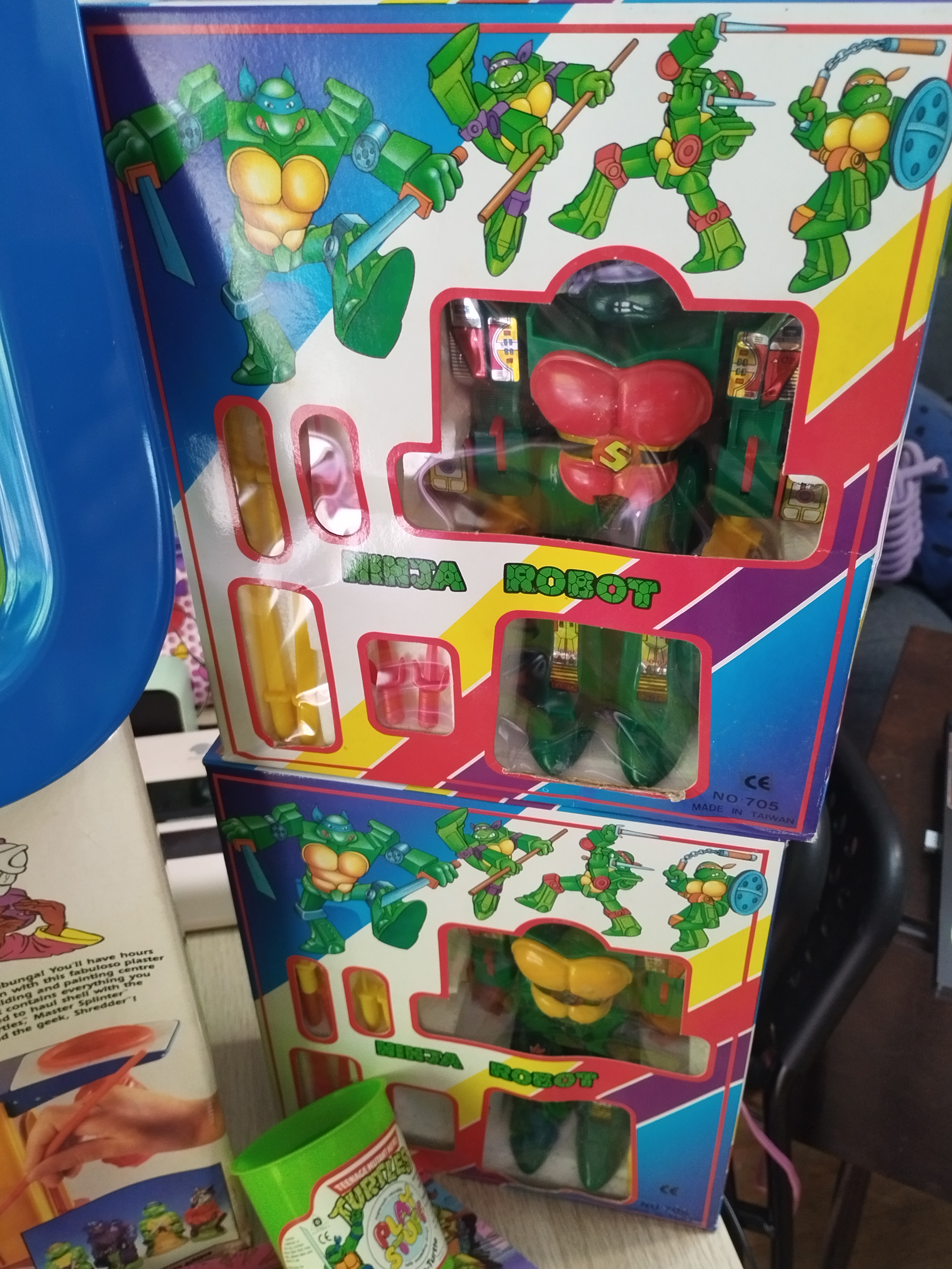 Vintage Teenage Mutant Ninja Turtles Lot Bootleg Rare Ninja Robot + Plaster Set + Weapons Bundle 90s