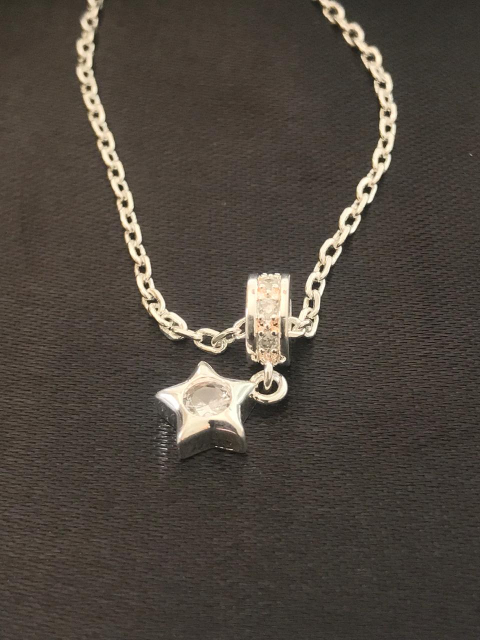 Tornozeleira de Prata com Pingente Estrela 