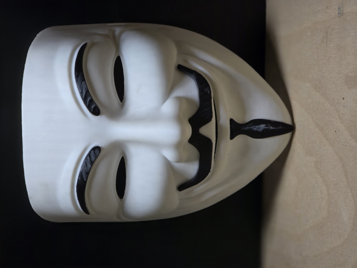 (PLA-SILK, PLA, PLA-CF) 3D-PRINTED Cyber Mask Phantom Hacker Mask