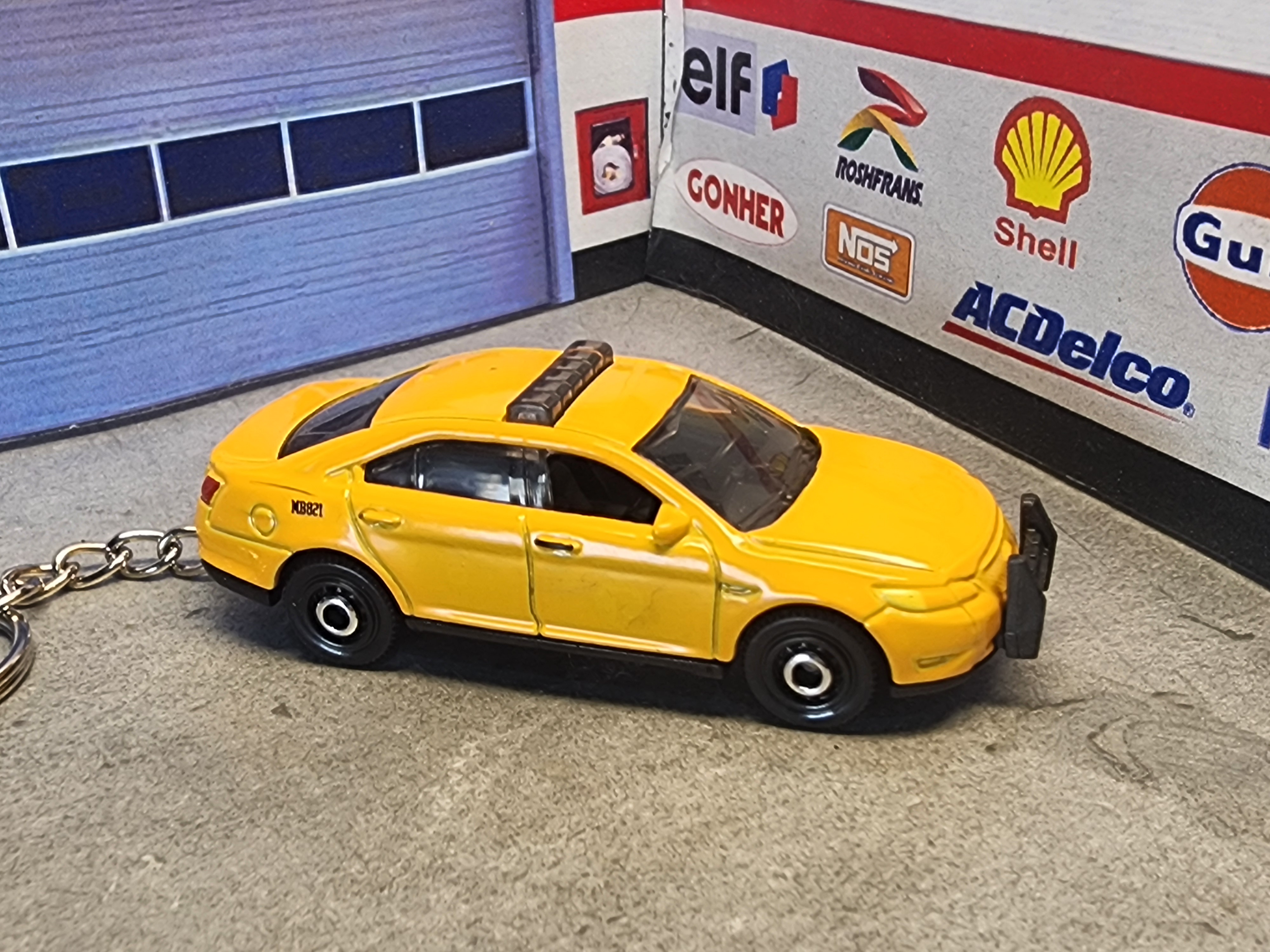 Police Interceptor Keychain, Ford Taurus Keychain, Die Cast 1:64 Scale 